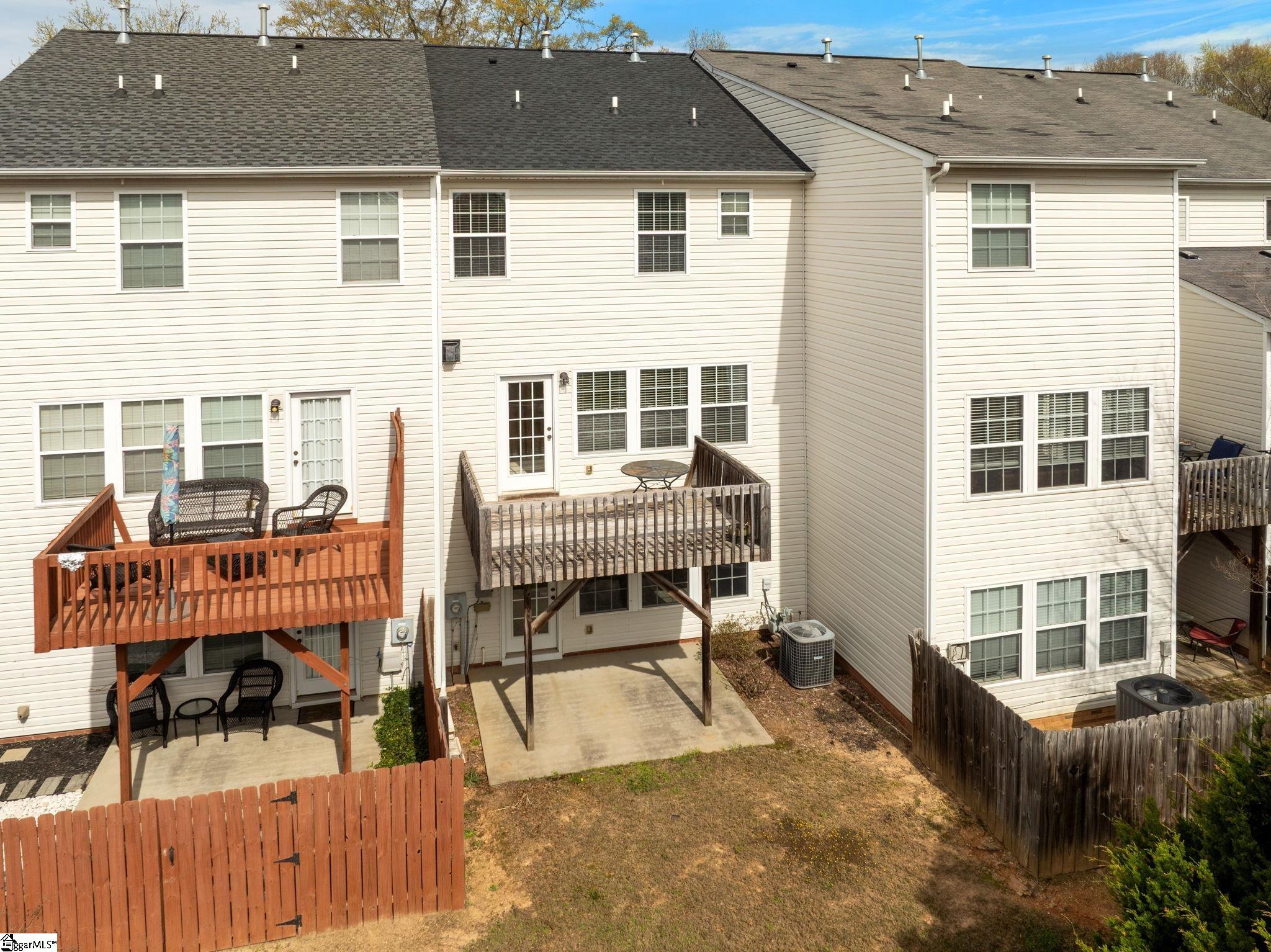 115 Sylvan Oak Way Simpsonville, SC 29681