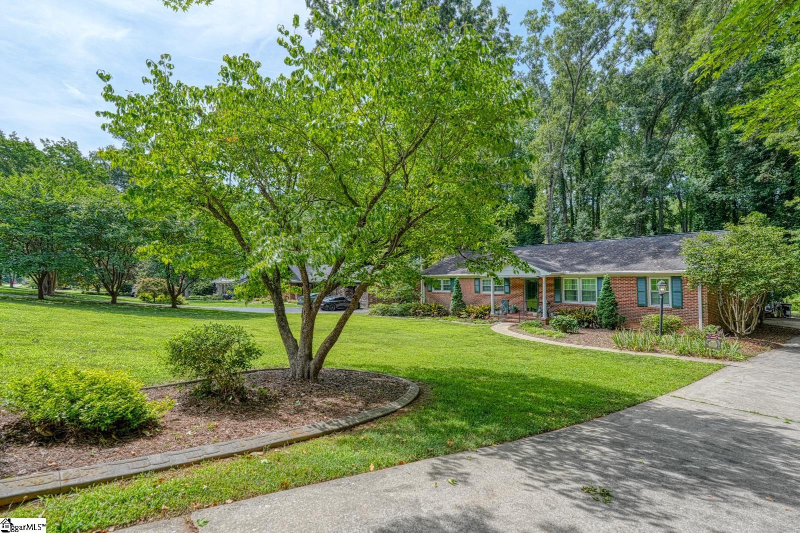 150 Shelton Drive Spartanburg, SC 29307