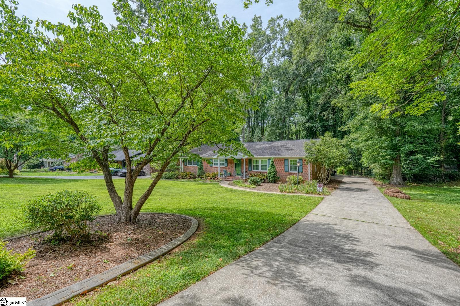 150 Shelton Drive Spartanburg, SC 29307