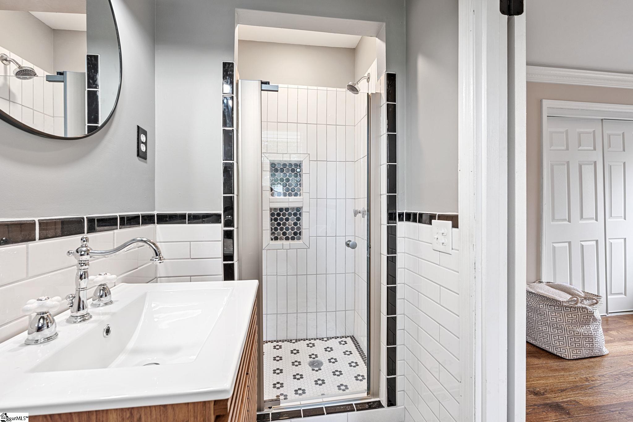 204 Greenacre Road Greenville, SC 29607