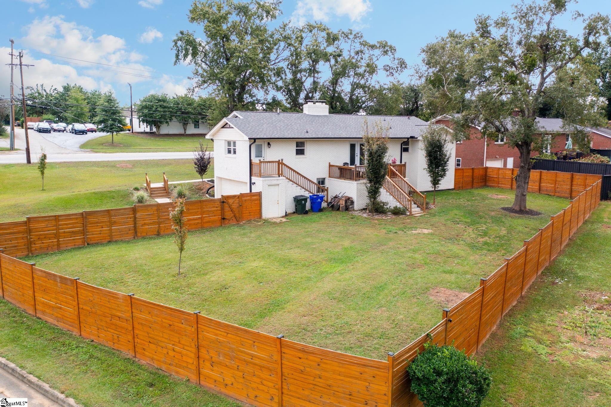 204 Greenacre Road Greenville, SC 29607