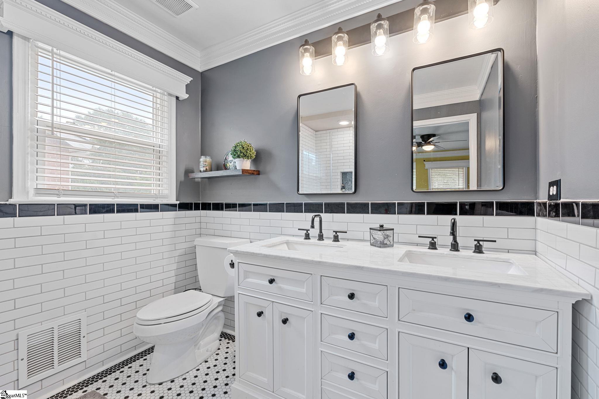 204 Greenacre Road Greenville, SC 29607