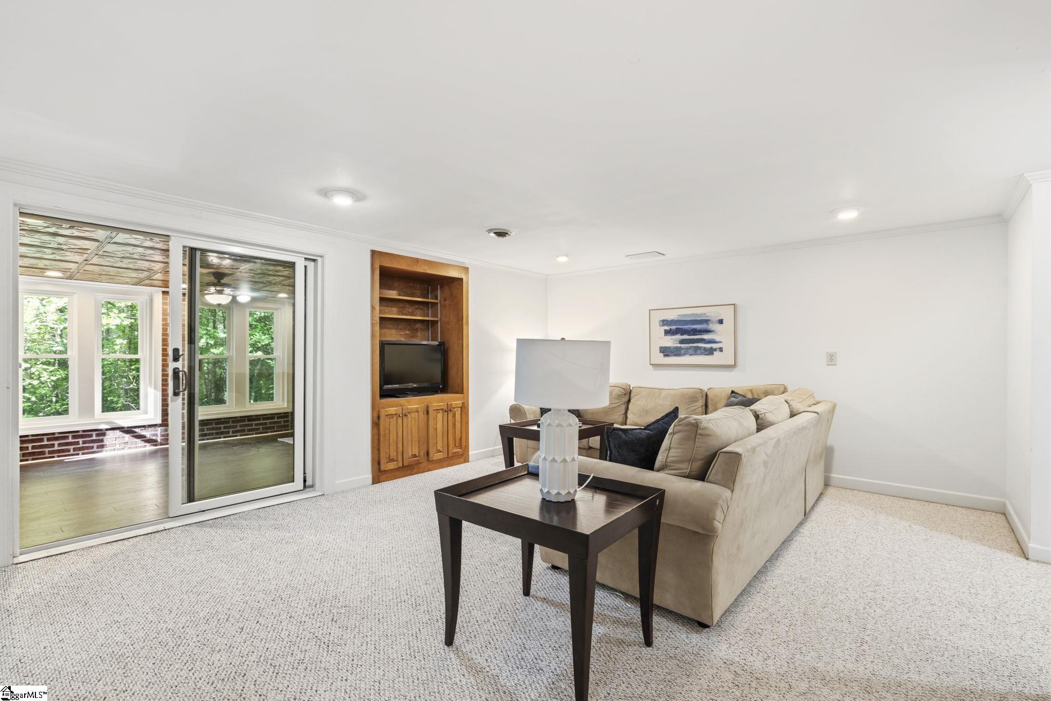 1212 Shadow Way Greenville, SC 29615