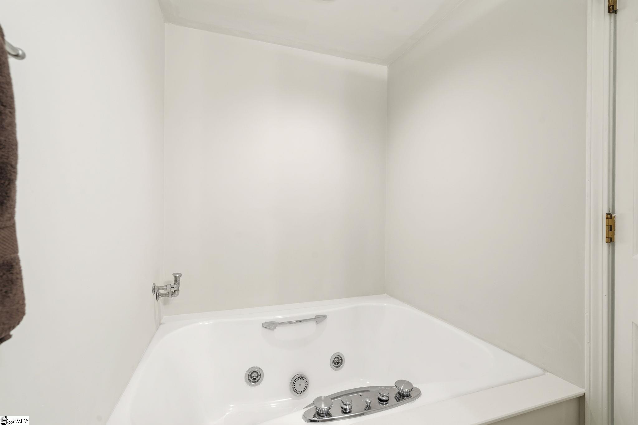1212 Shadow Way Greenville, SC 29615