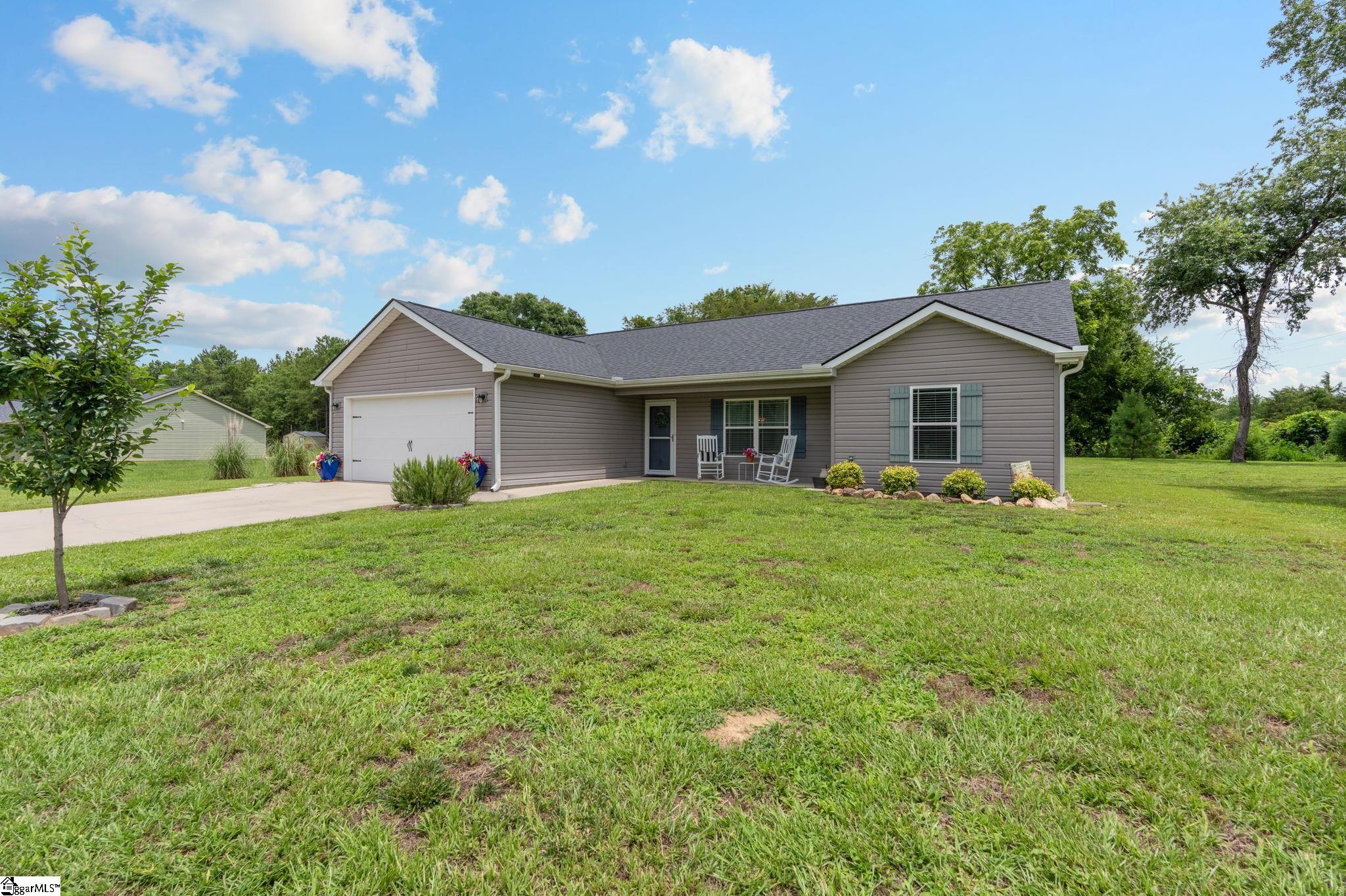 7607 S Old Laurens Road Gray Court, SC 29645