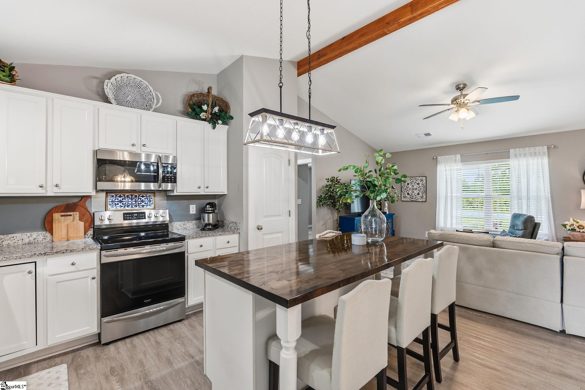 7607 S Old Laurens Road Gray Court, SC 29645