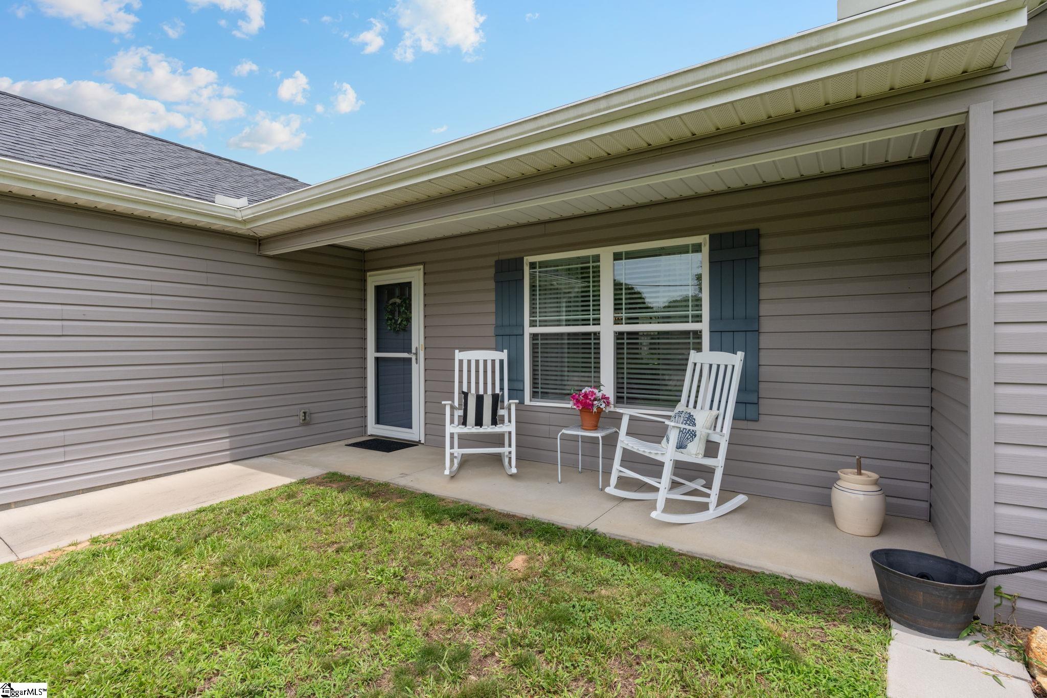 7607 S Old Laurens Road Gray Court, SC 29645