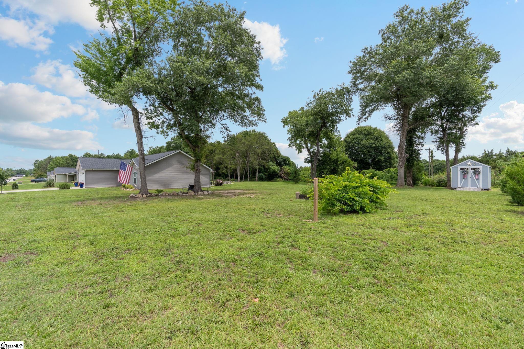 7607 S Old Laurens Road Gray Court, SC 29645