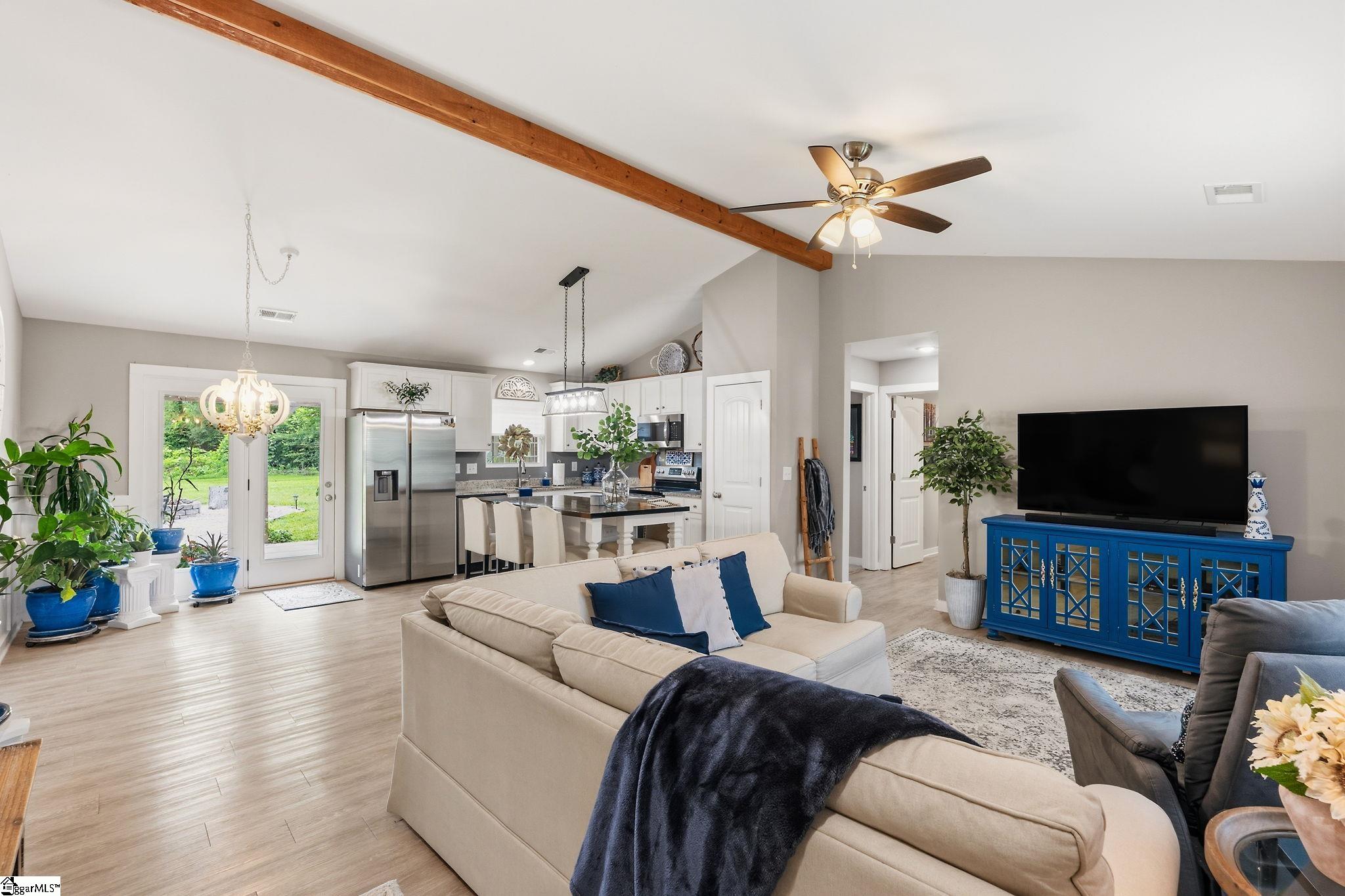 7607 S Old Laurens Road Gray Court, SC 29645