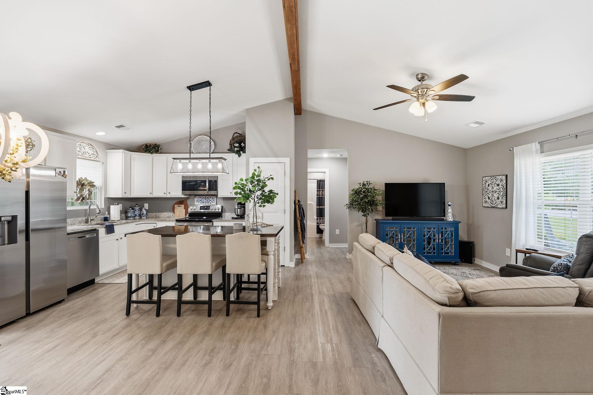 7607 S Old Laurens Road Gray Court, SC 29645