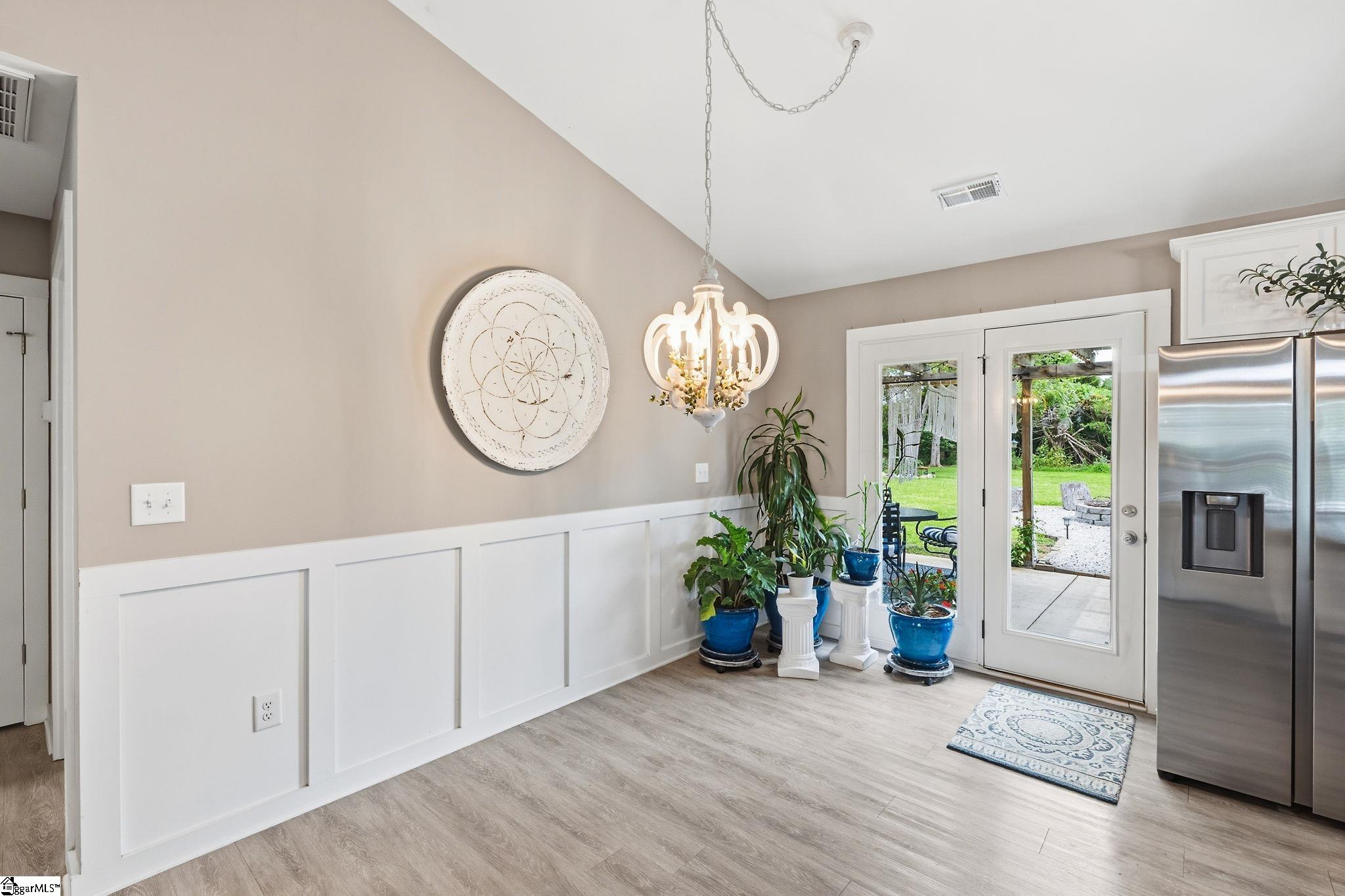 7607 S Old Laurens Road Gray Court, SC 29645
