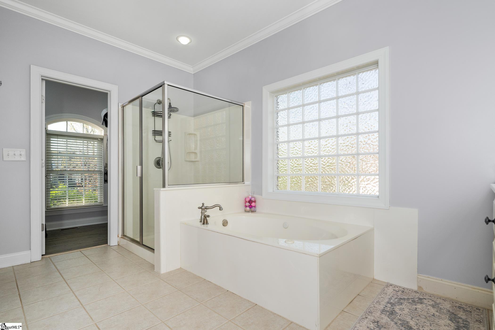 127 Warren Drive Easley, SC 29640