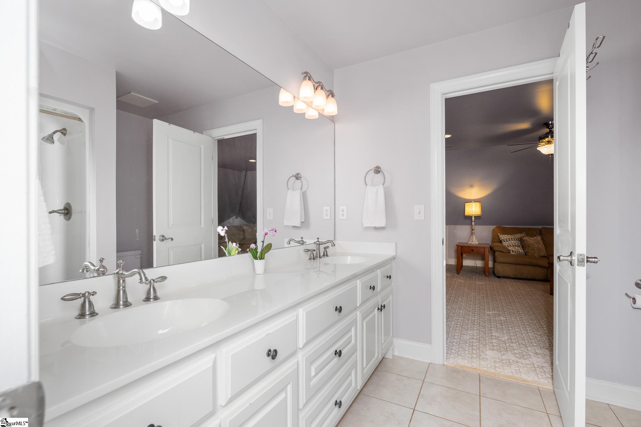 127 Warren Drive Easley, SC 29640