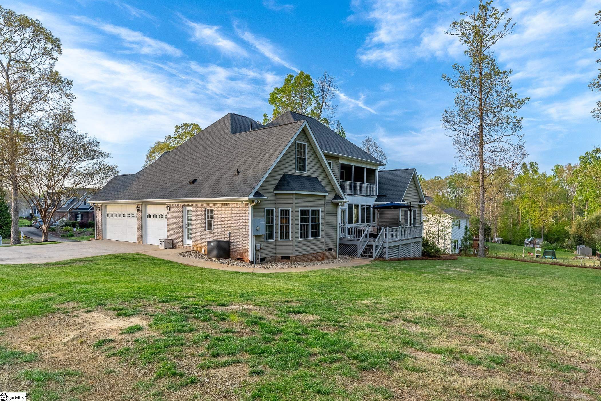 127 Warren Drive Easley, SC 29640