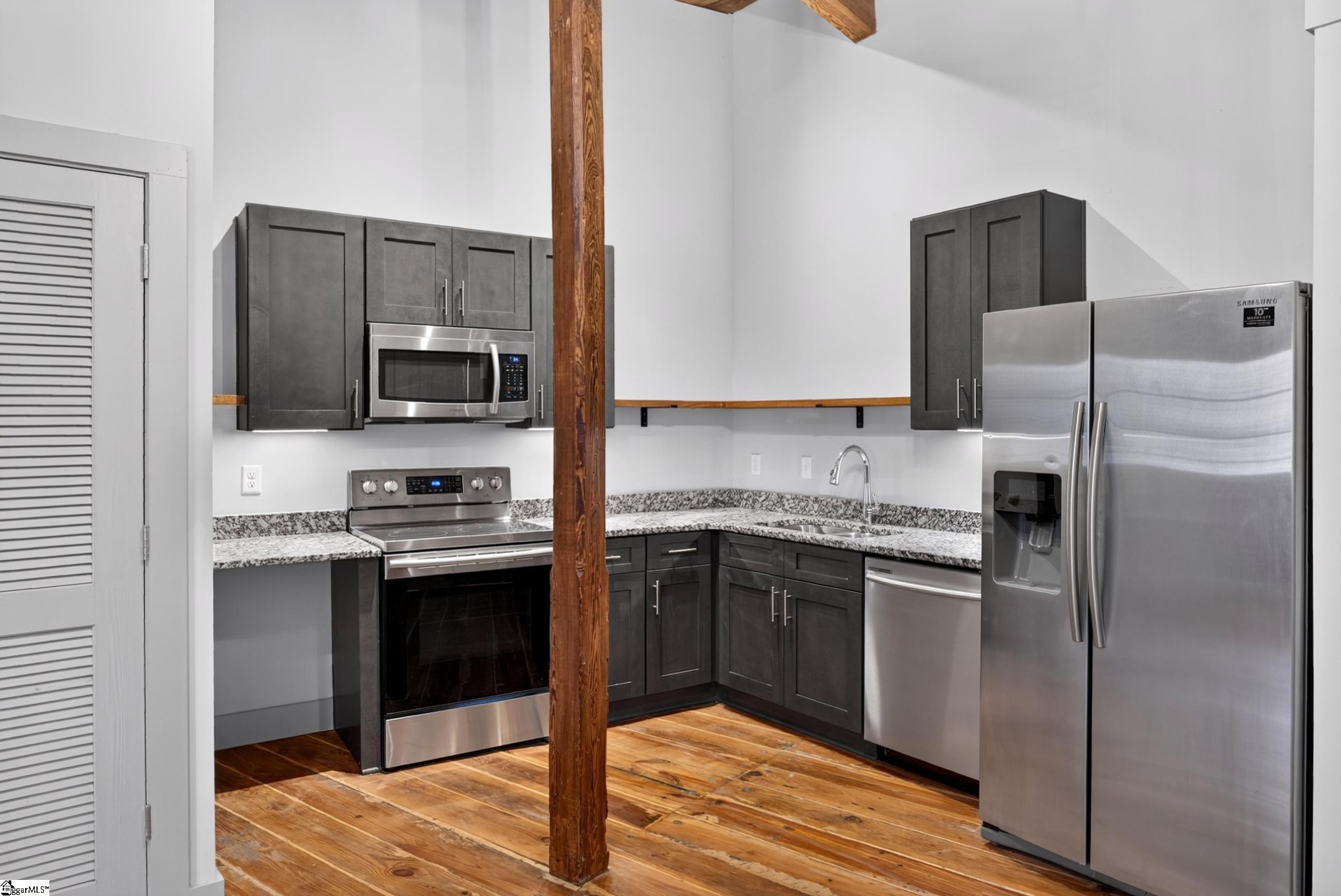806 Green Avenue UNIT UNIT 204 Greenville, SC 29605