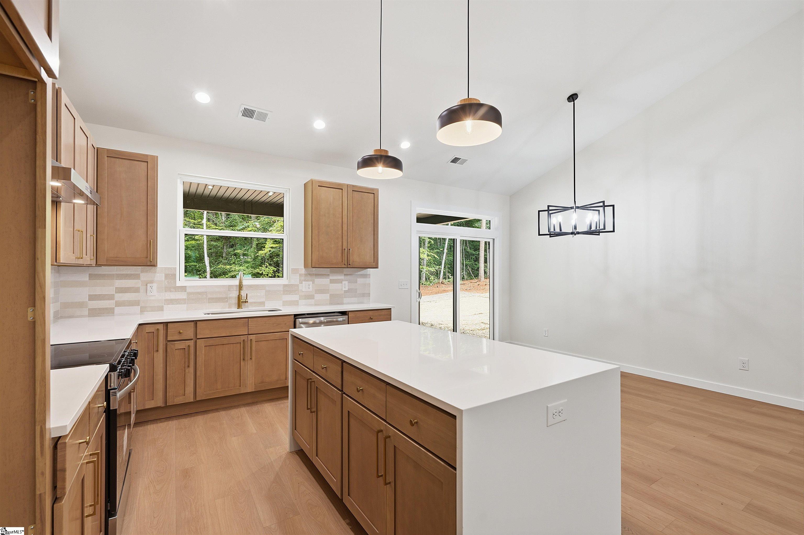 2835 Melvin Hill Road Campobello, SC 29322