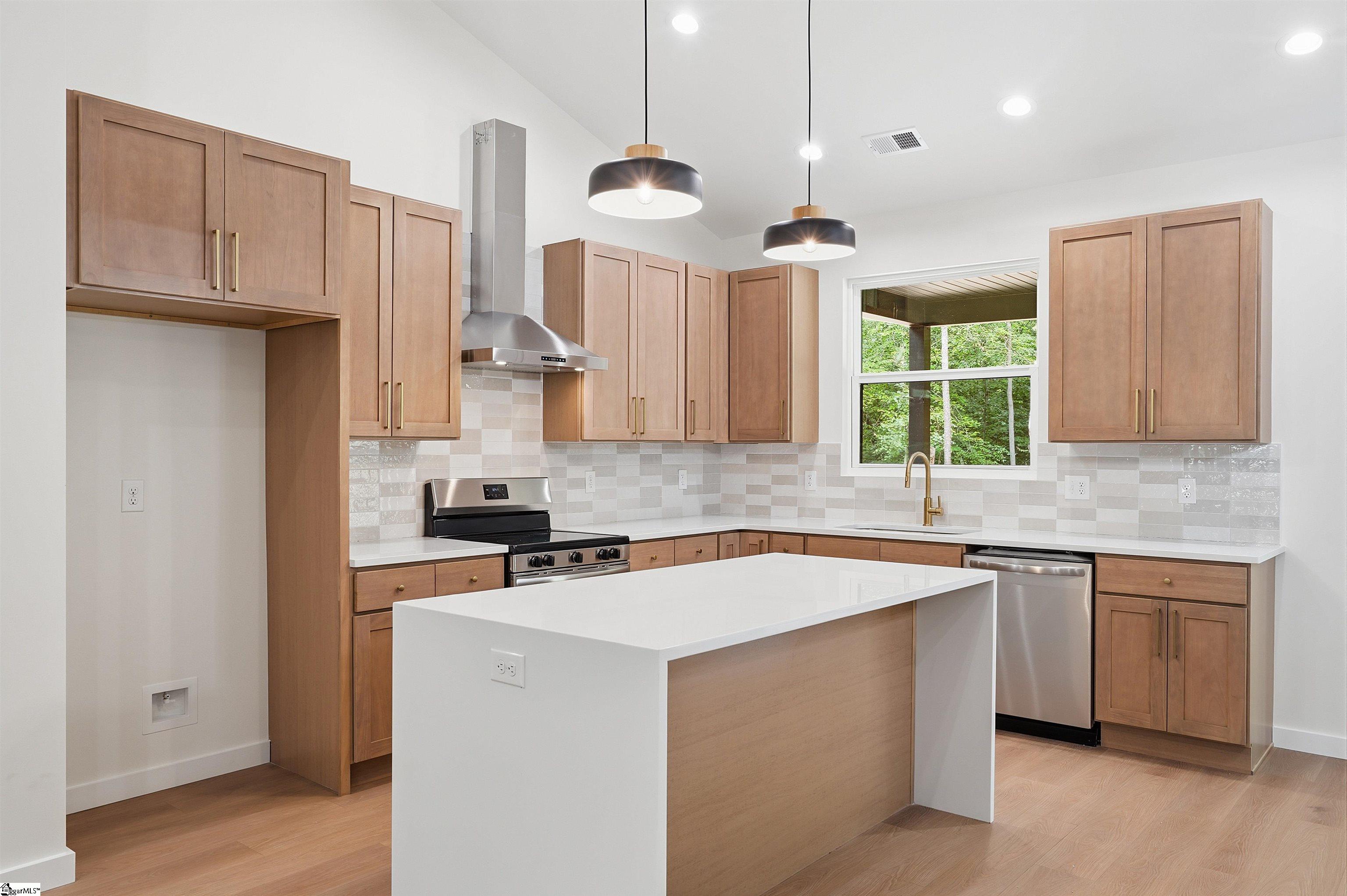 2835 Melvin Hill Road Campobello, SC 29322