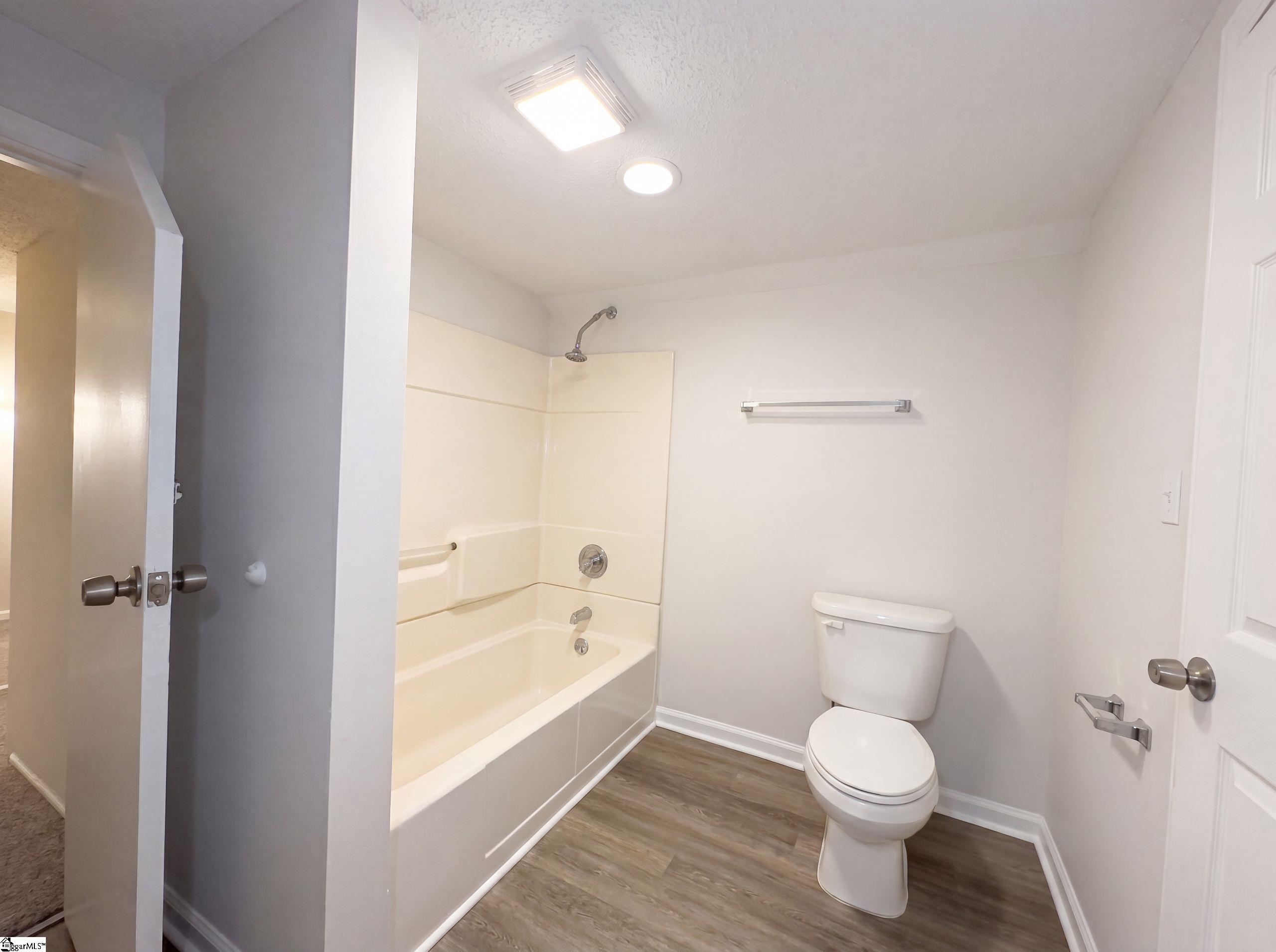 202 E Centennial Street Clinton, SC 29325
