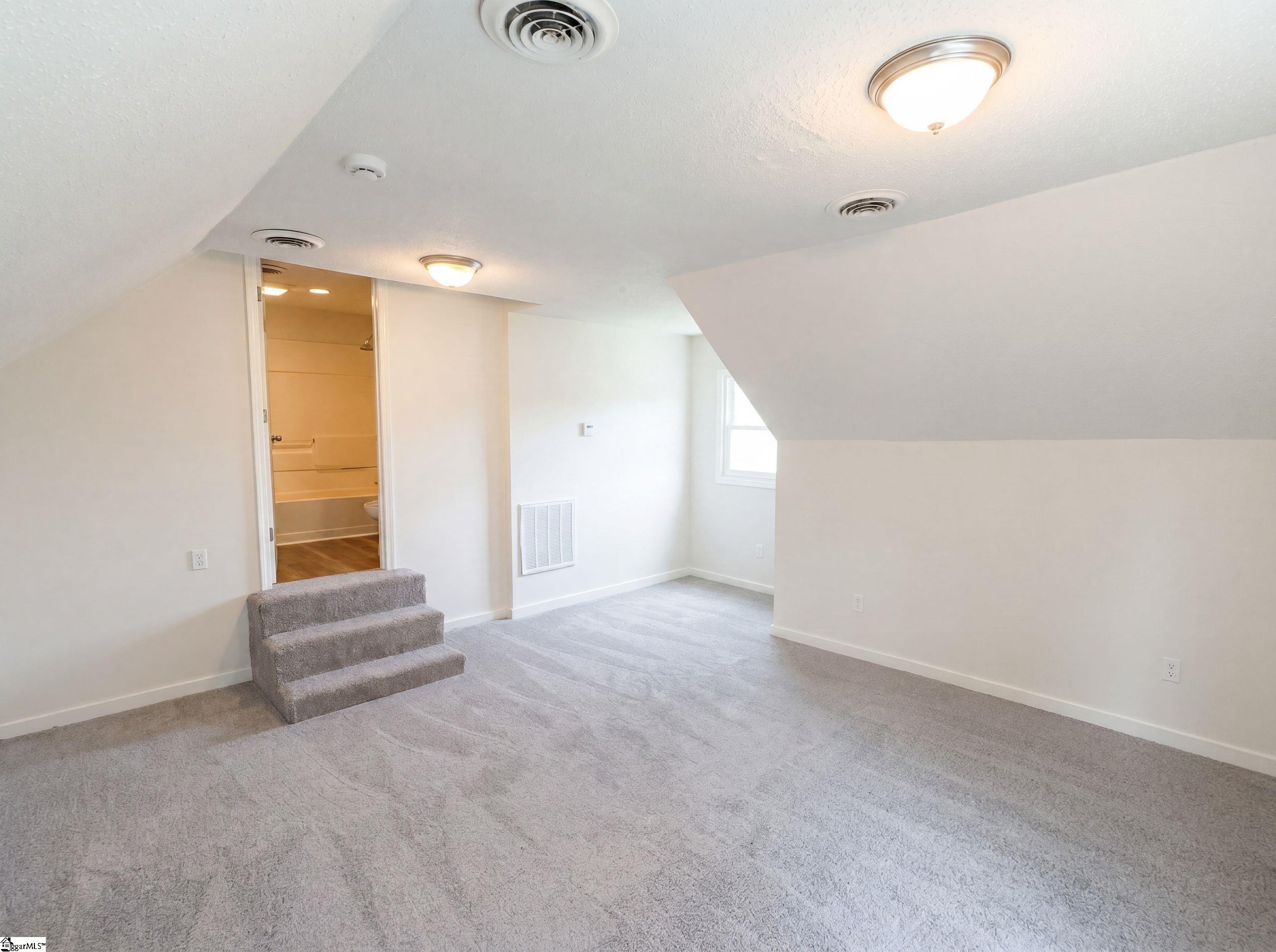 202 E Centennial Street Clinton, SC 29325