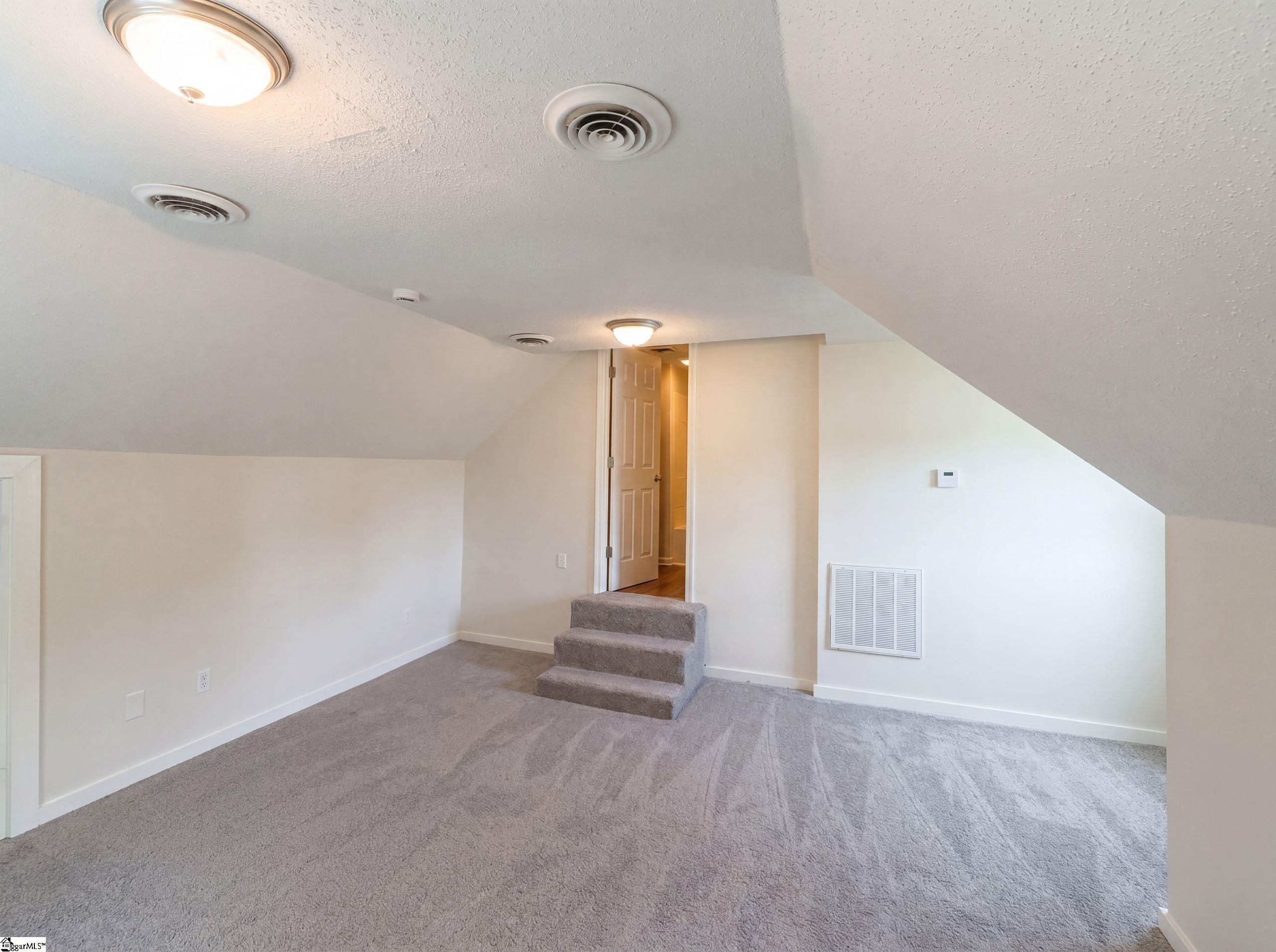 202 E Centennial Street Clinton, SC 29325
