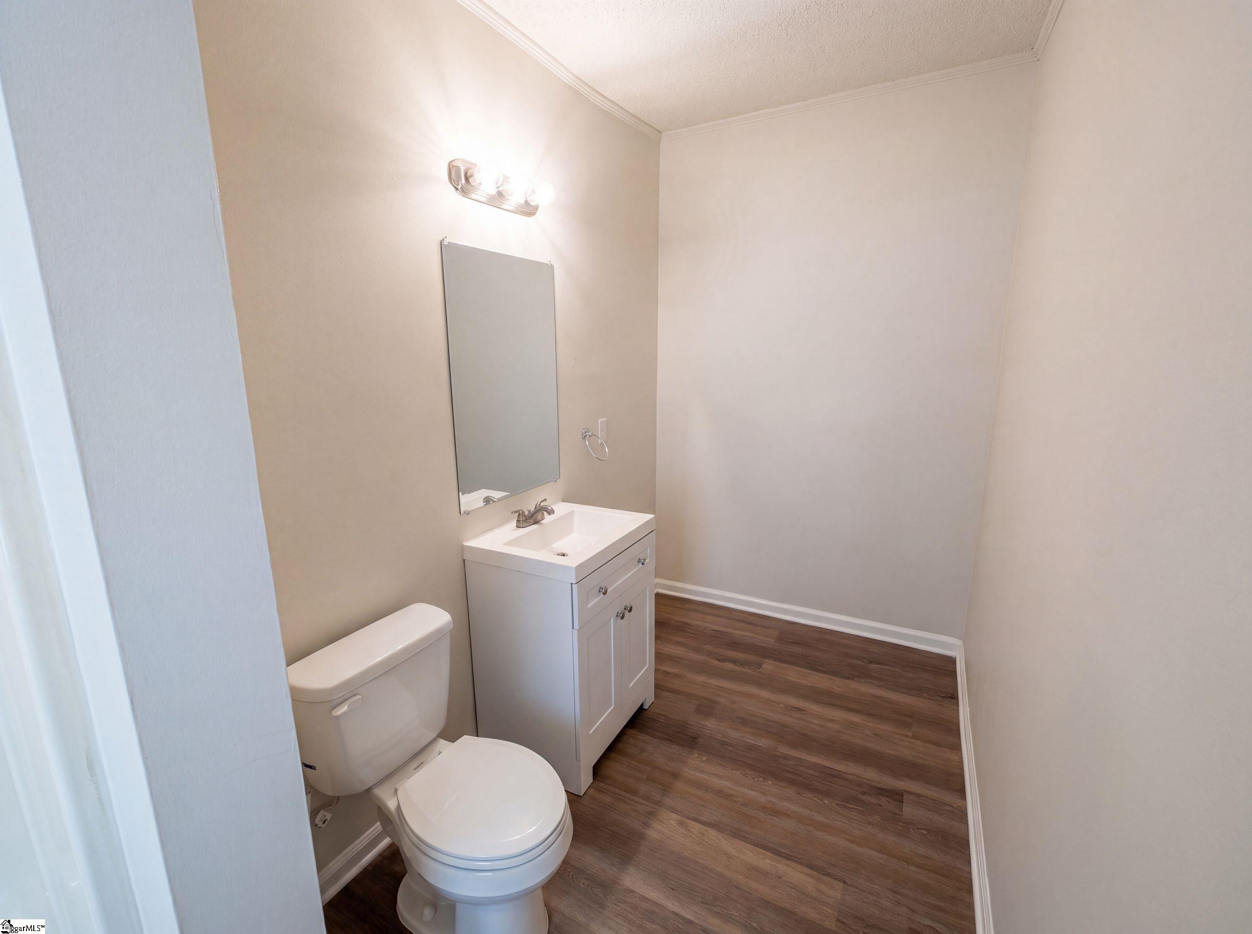 202 E Centennial Street Clinton, SC 29325