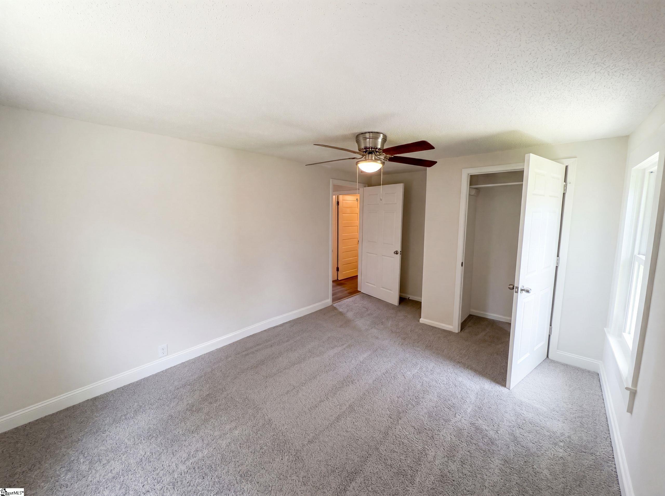 202 E Centennial Street Clinton, SC 29325