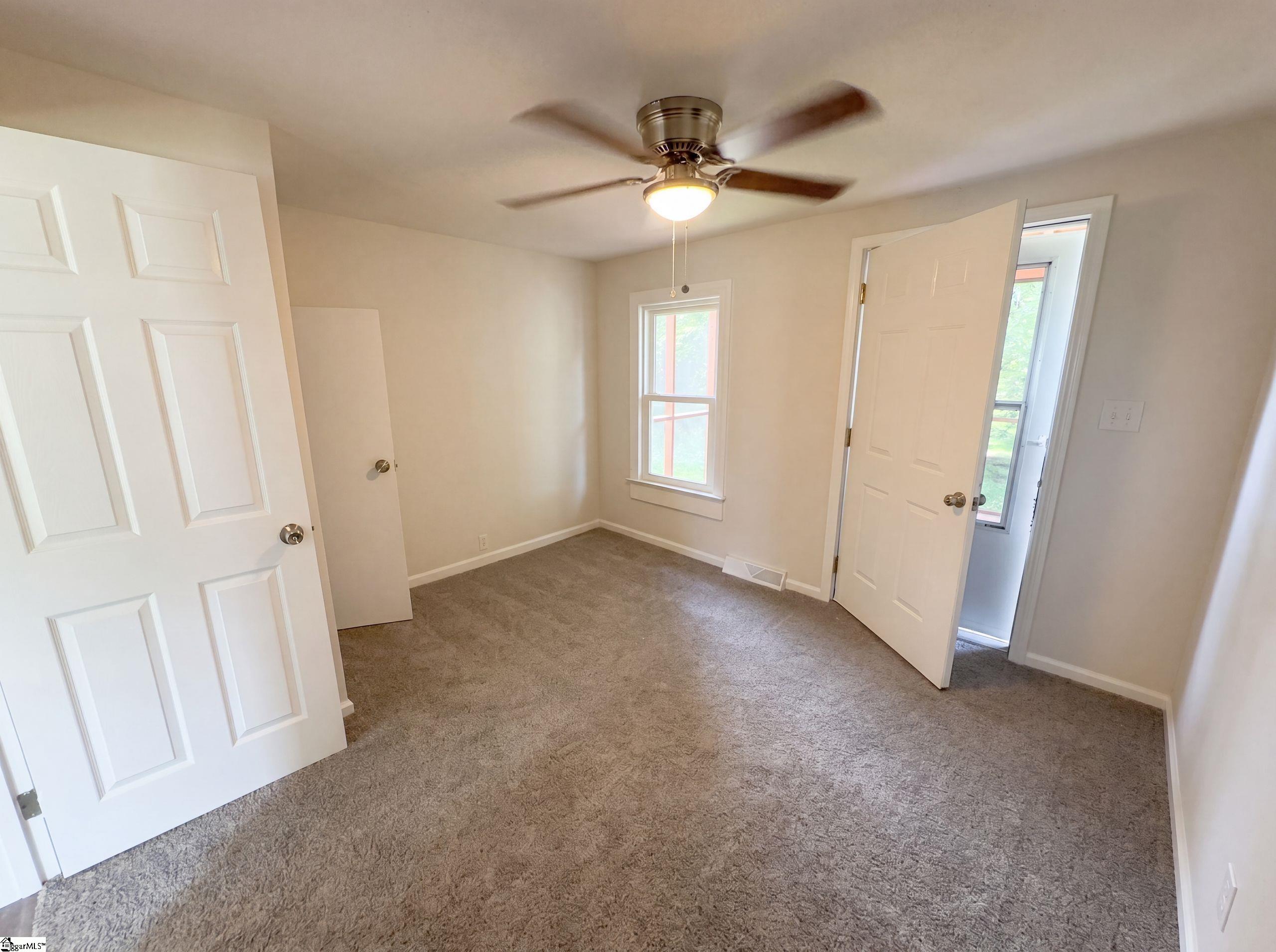 202 E Centennial Street Clinton, SC 29325