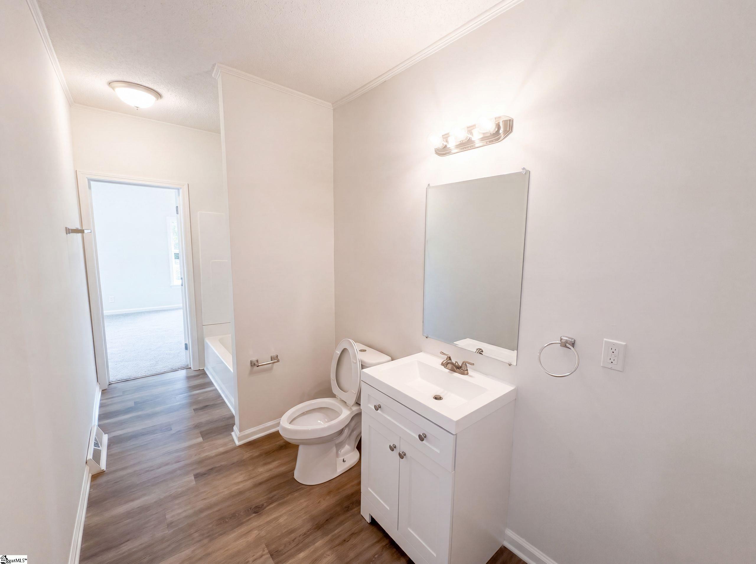 202 E Centennial Street Clinton, SC 29325
