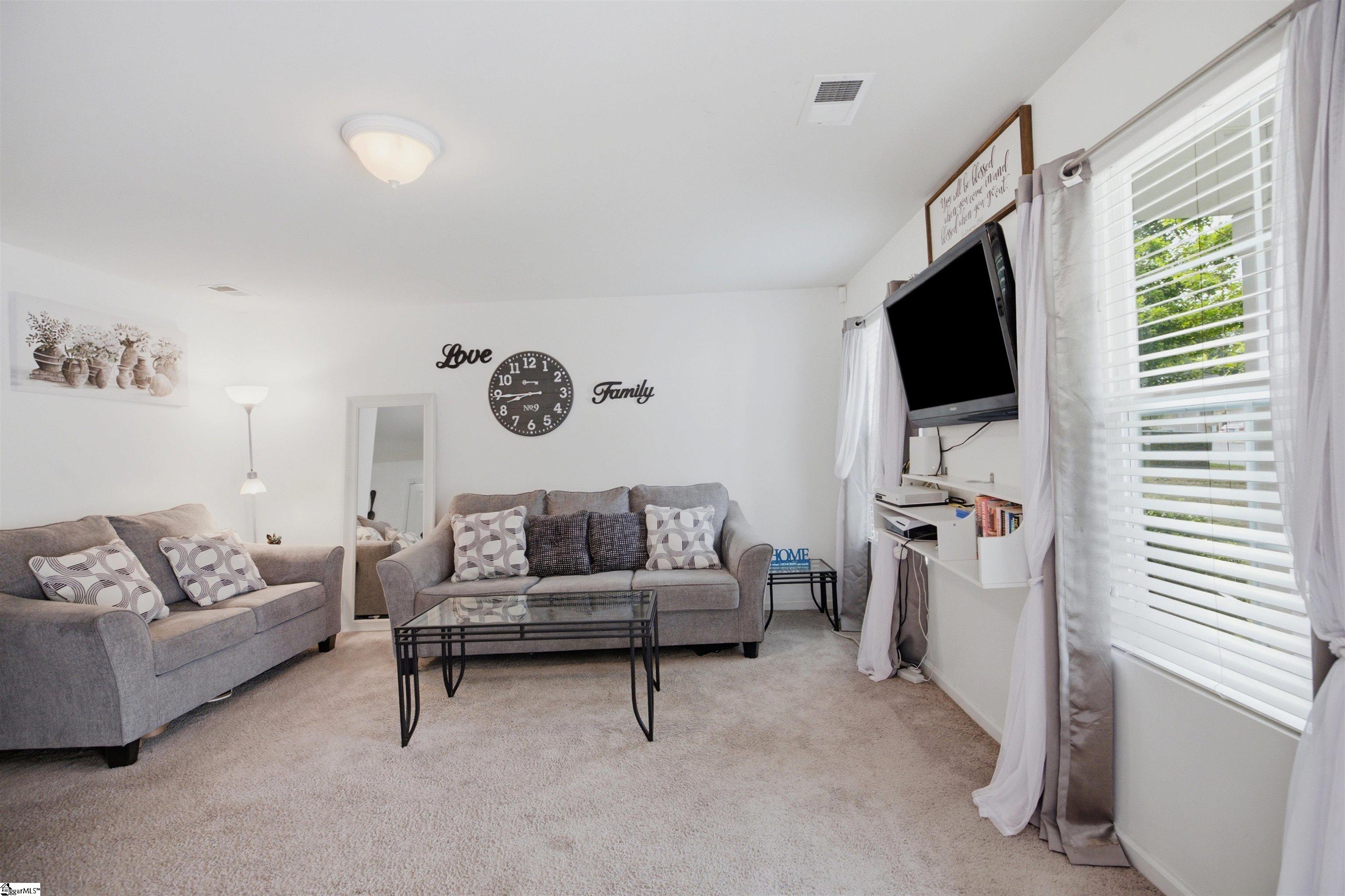 712 Roebuck Avenue Roebuck, SC 29376