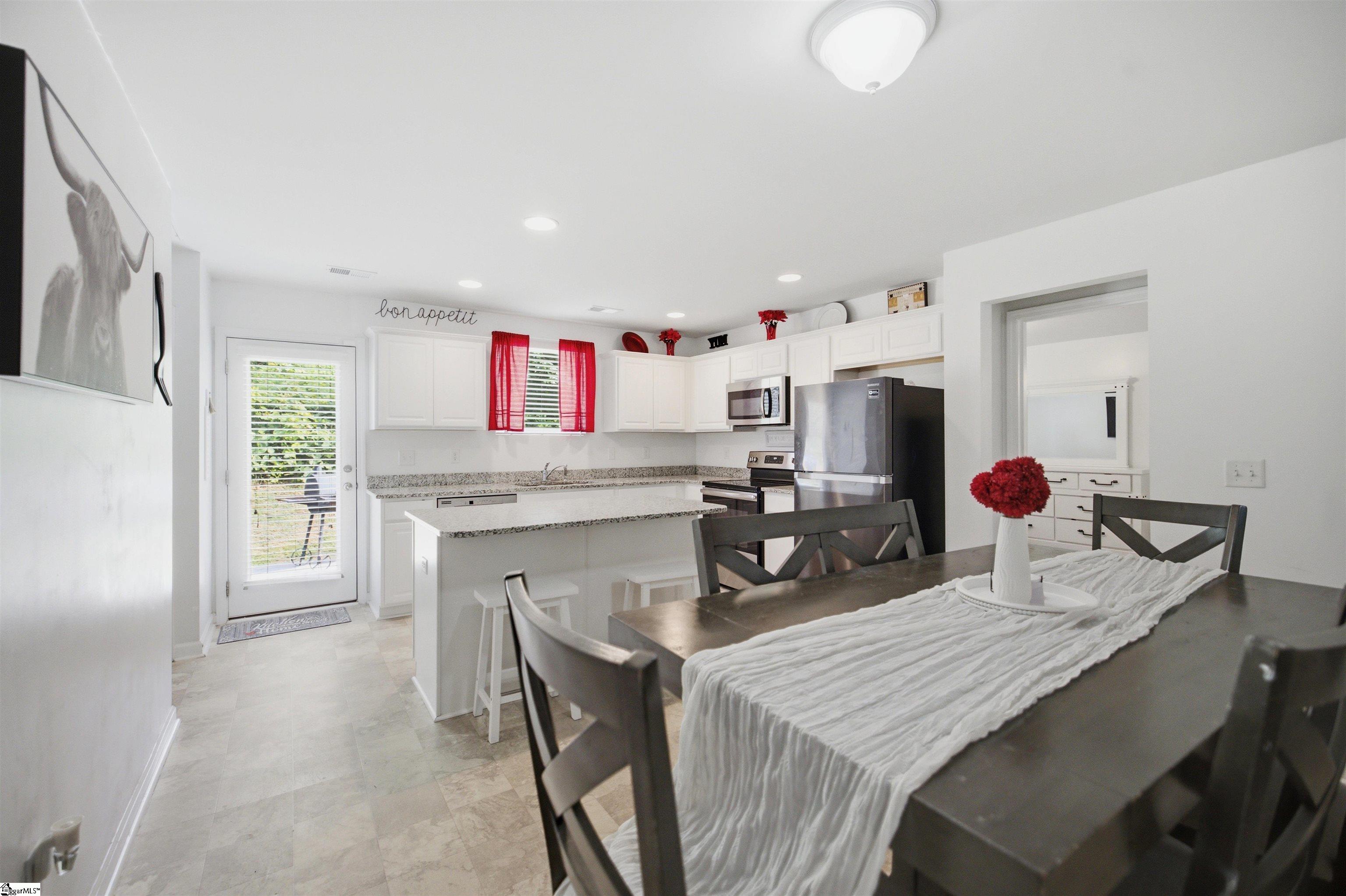 712 Roebuck Avenue Roebuck, SC 29376