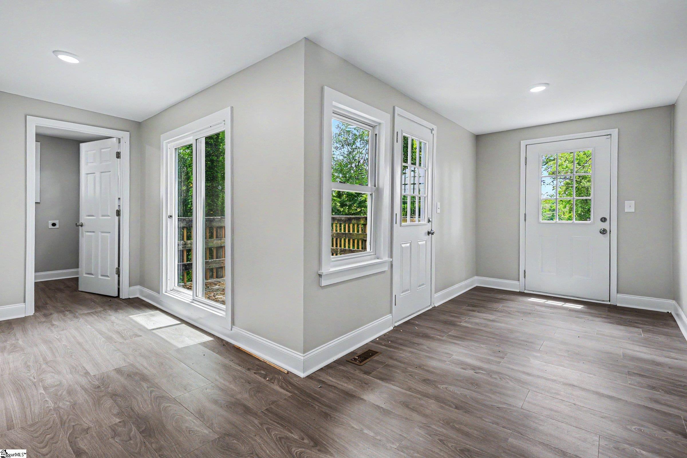 303 E Park Avenue Spartanburg, SC 29306
