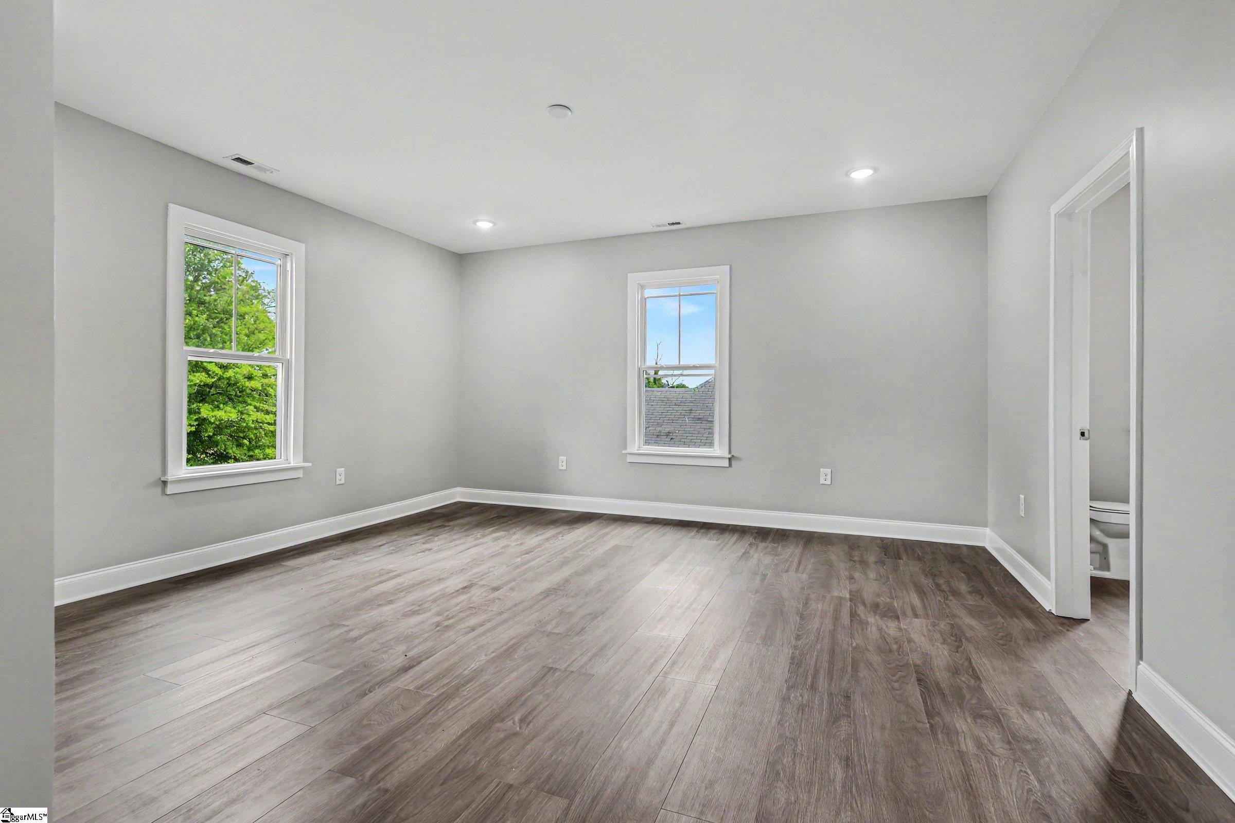 303 E Park Avenue Spartanburg, SC 29306