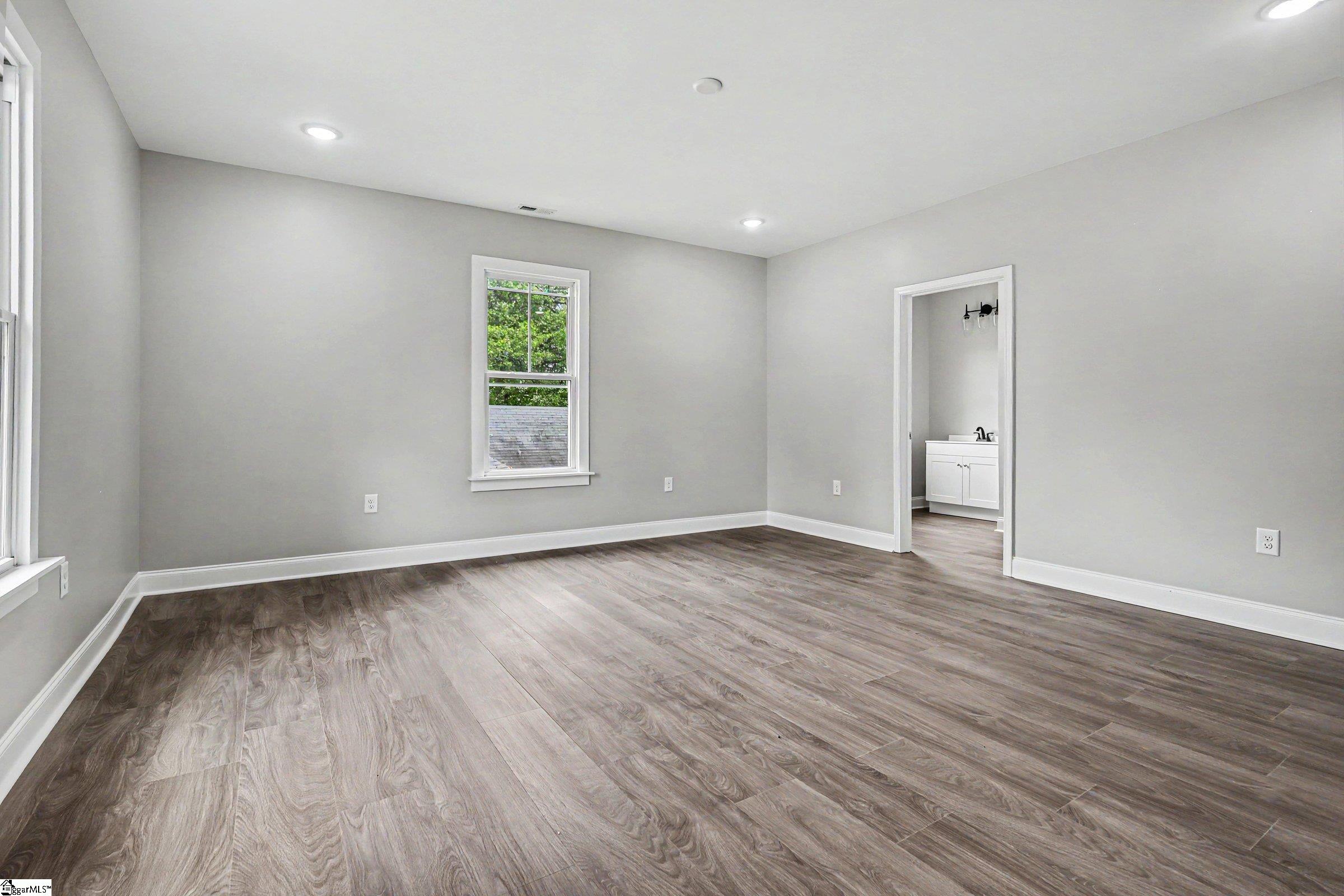 303 E Park Avenue Spartanburg, SC 29306
