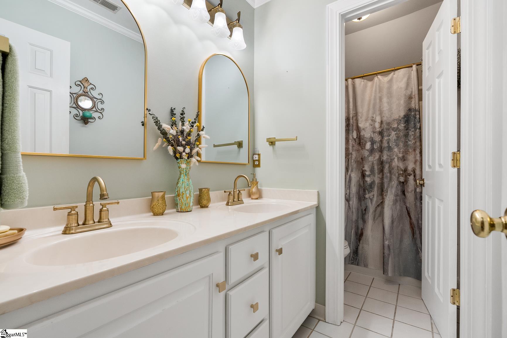 106 Roxbury Court Anderson, SC 29625