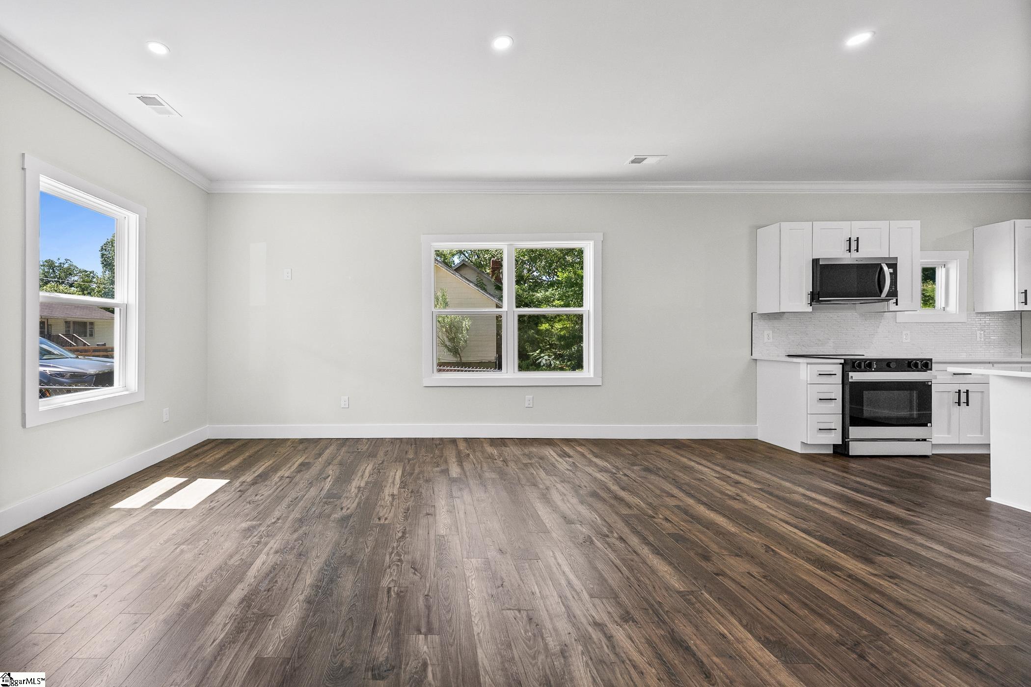 81 Palmetto Street Clinton, SC 29325