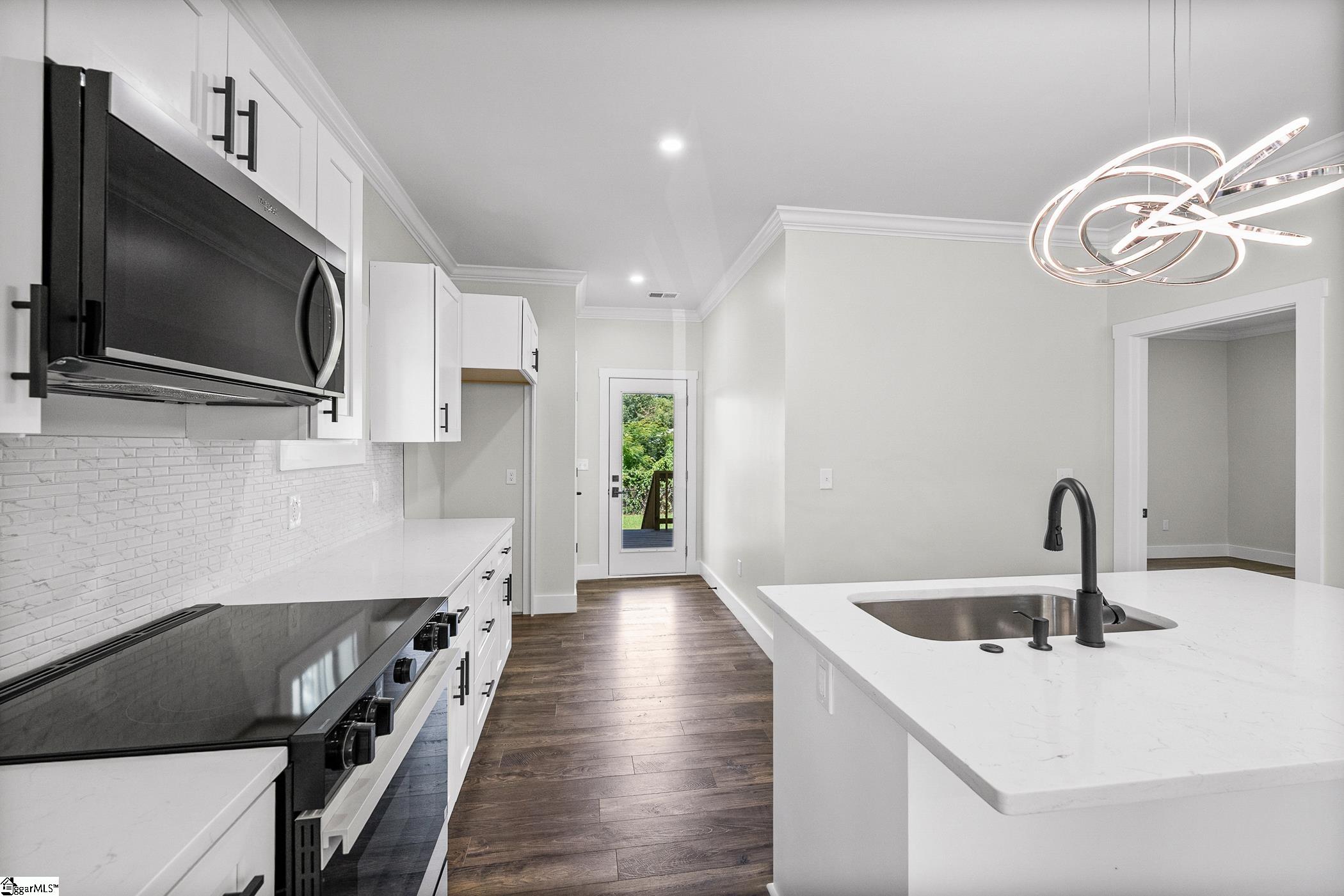 81 Palmetto Street Clinton, SC 29325
