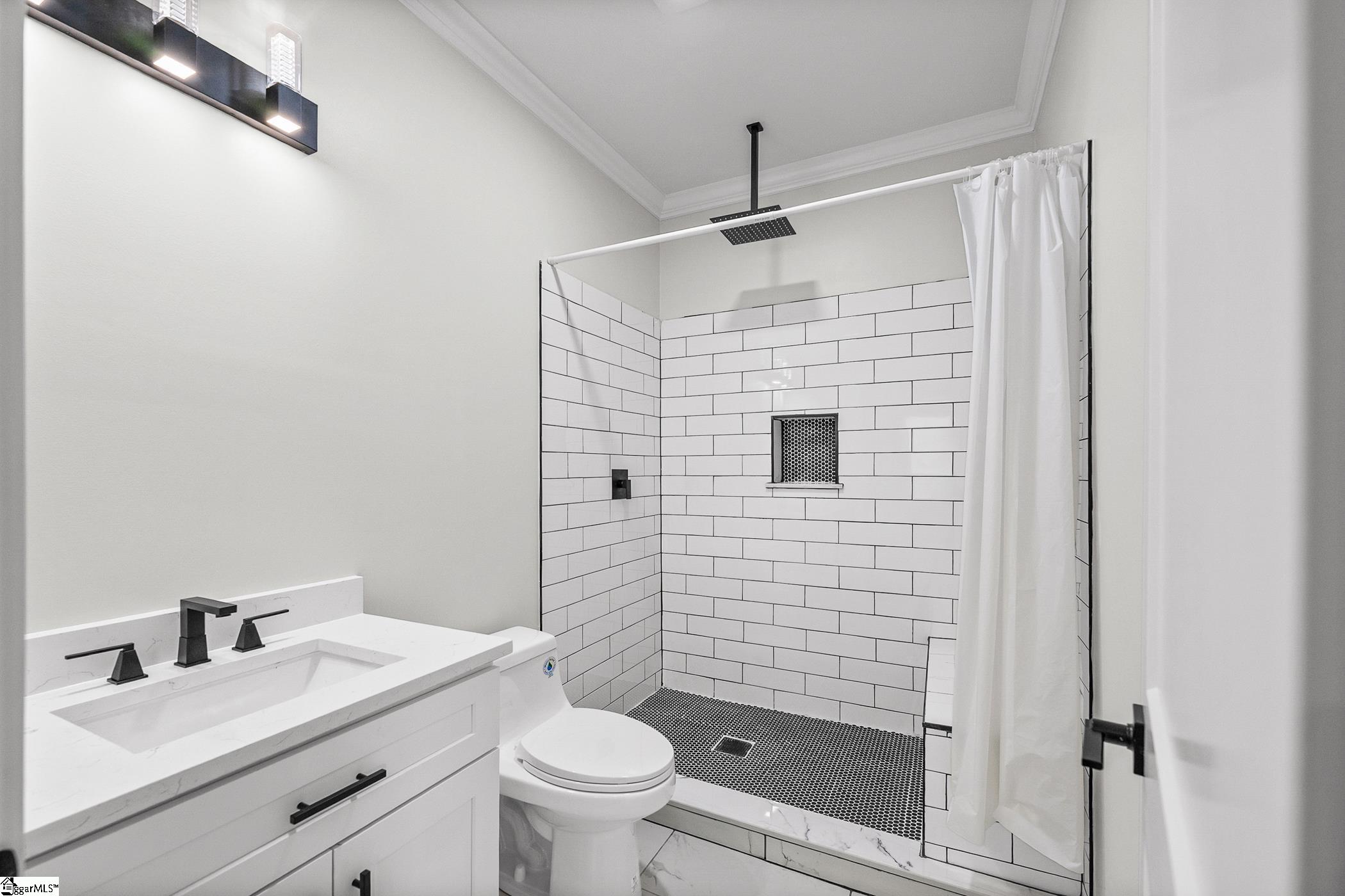 81 Palmetto Street Clinton, SC 29325