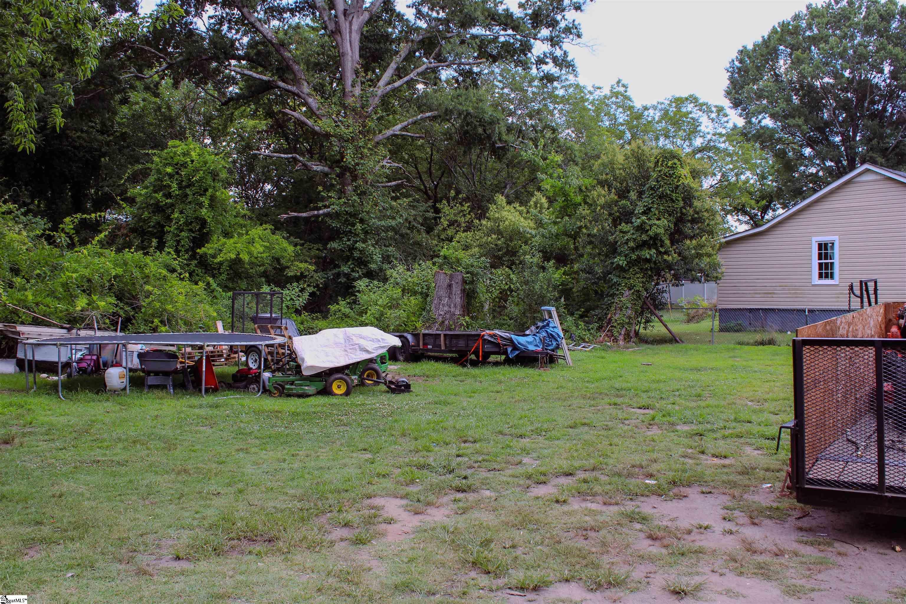 517 Trade Street Greer, SC 29651