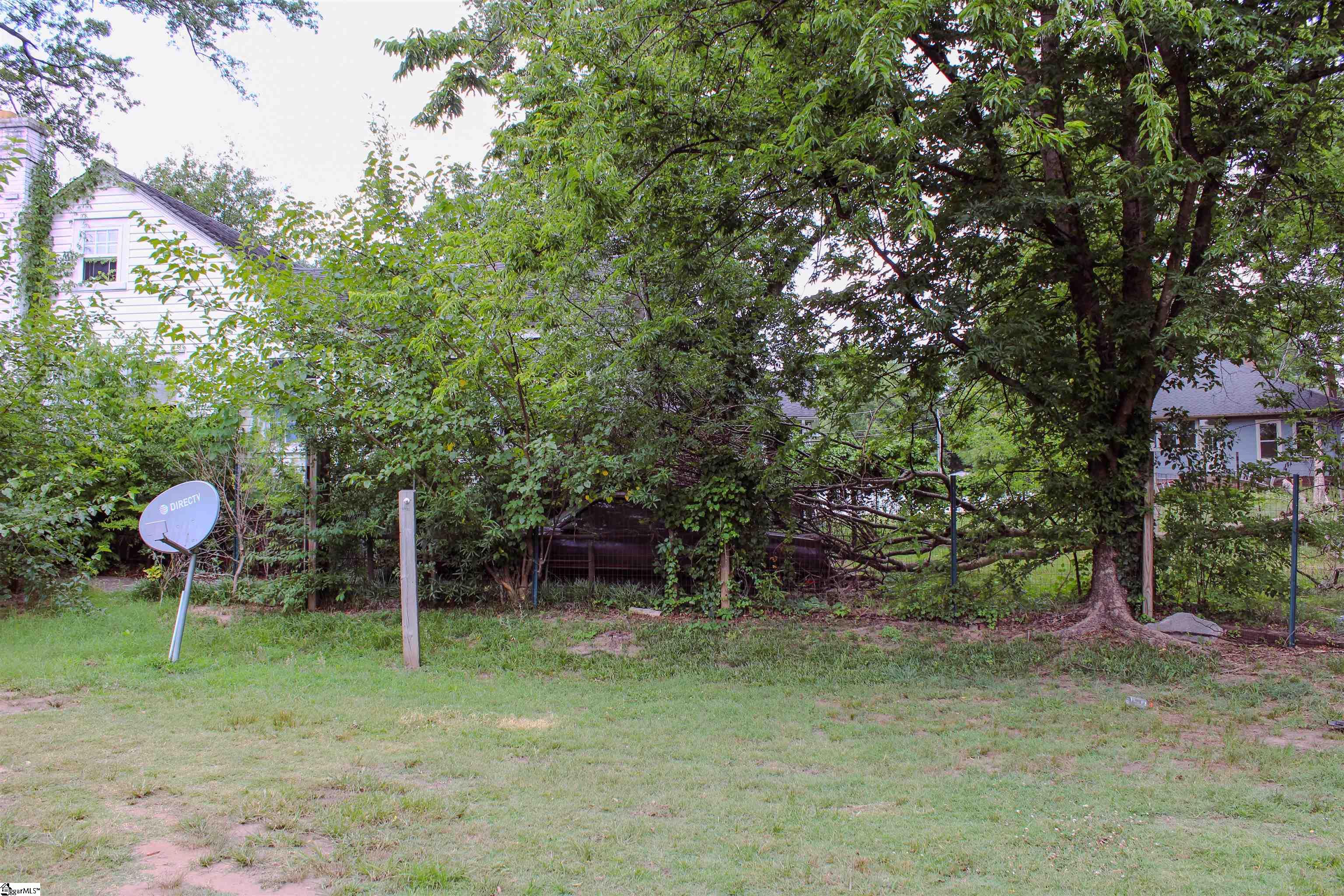 517 Trade Street Greer, SC 29651