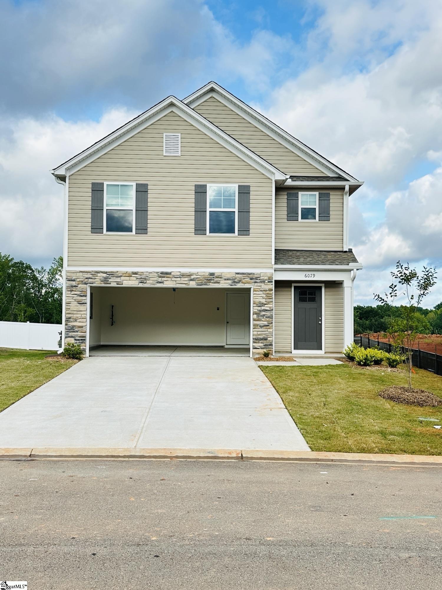 6079 Willutuck Drive Boiling Springs, SC 29316