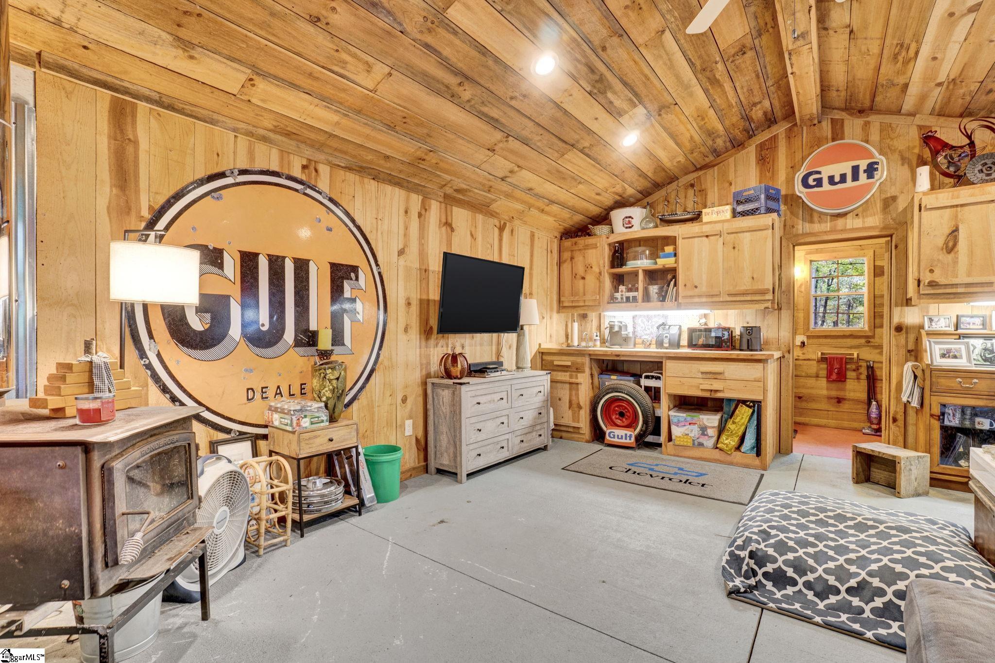 3239 Hurricane Church Road Clinton, SC 29325