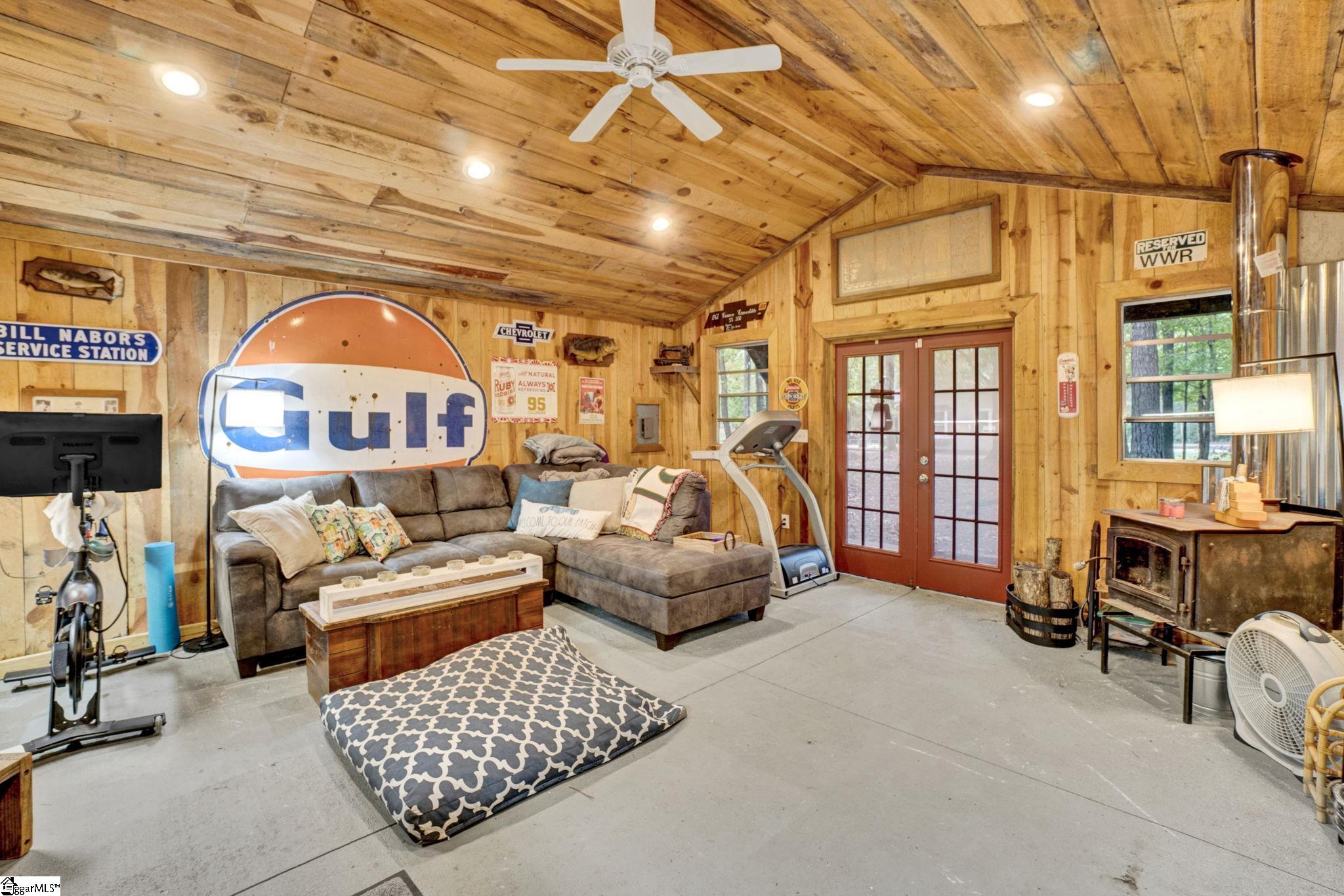 3239 Hurricane Church Road Clinton, SC 29325