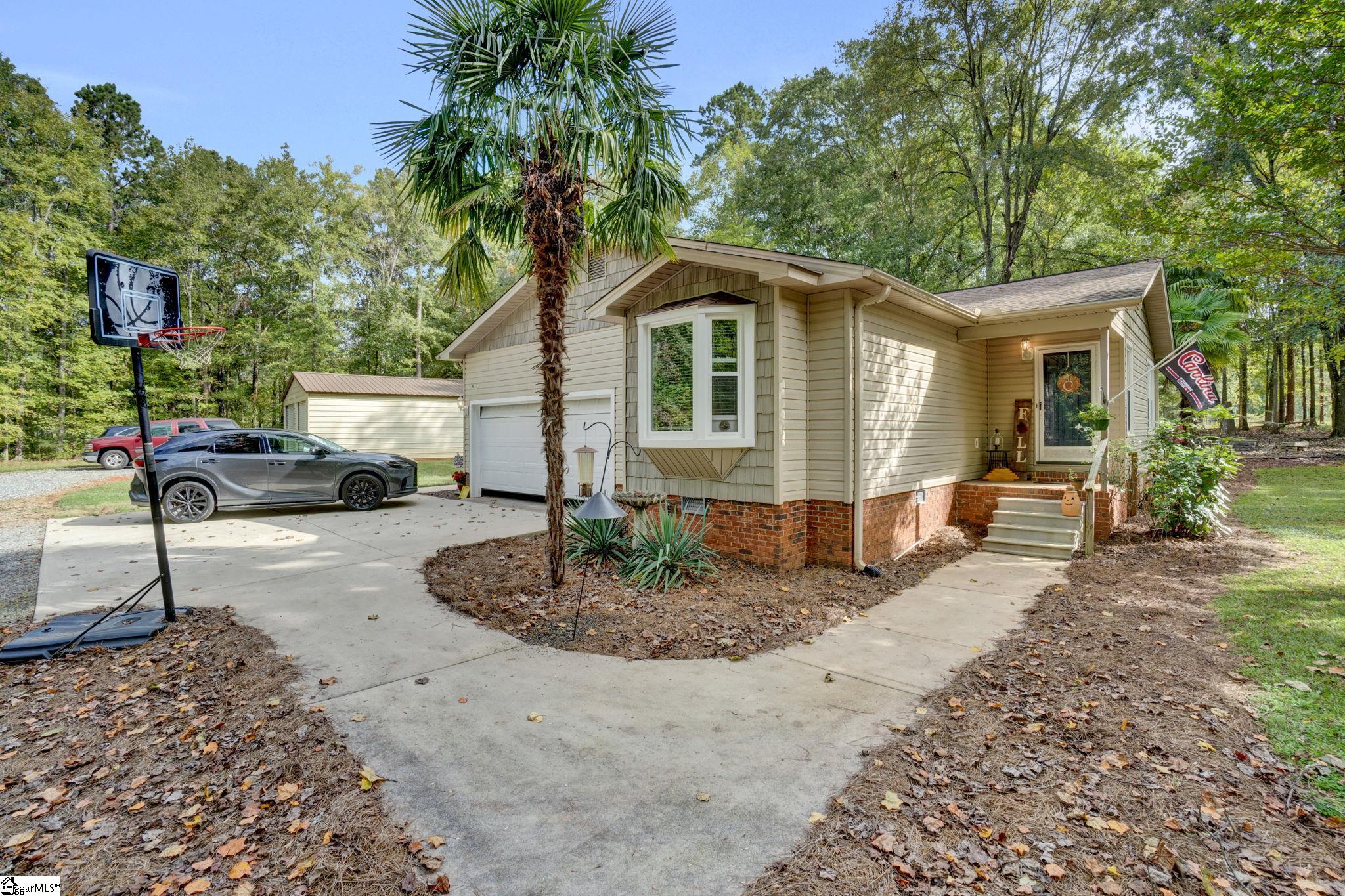 3239 Hurricane Church Road Clinton, SC 29325