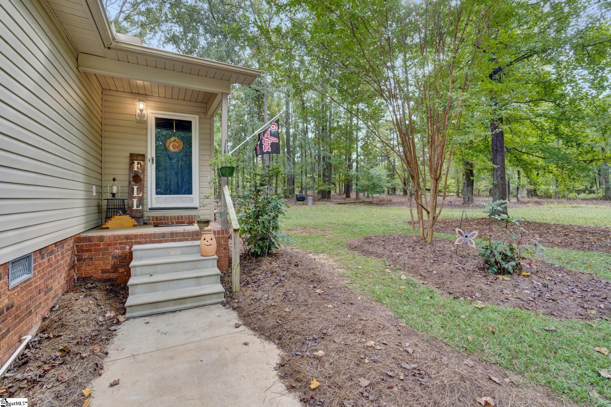 3239 Hurricane Church Road Clinton, SC 29325