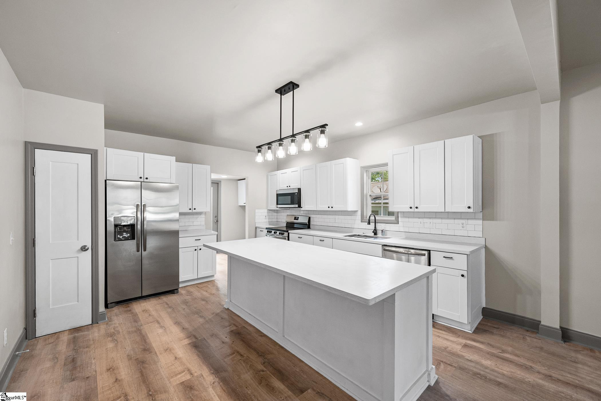 608 Easley Bridge Road Greenville, SC 29611