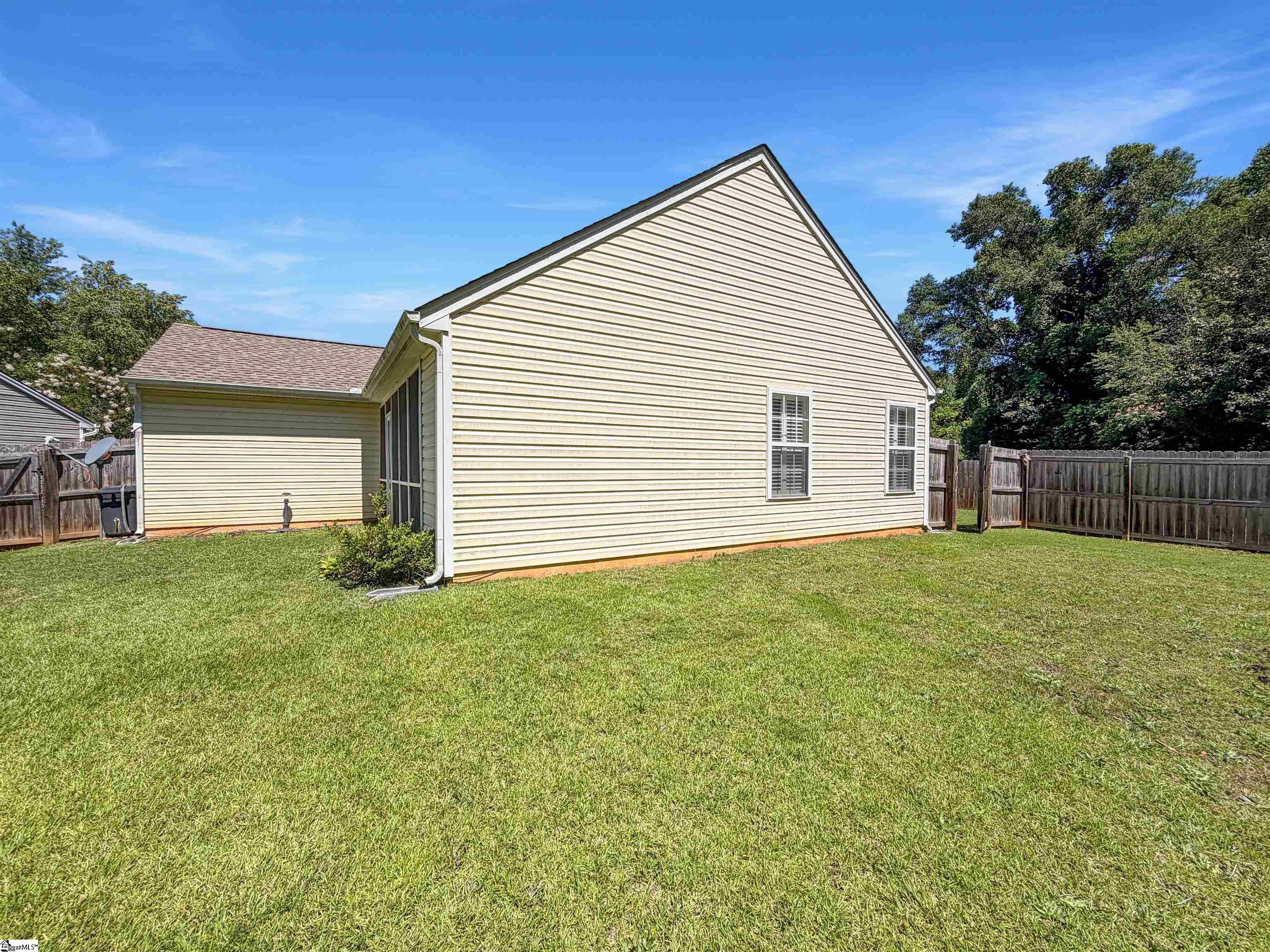 531 Glenlea Lane Greenville, SC 29617