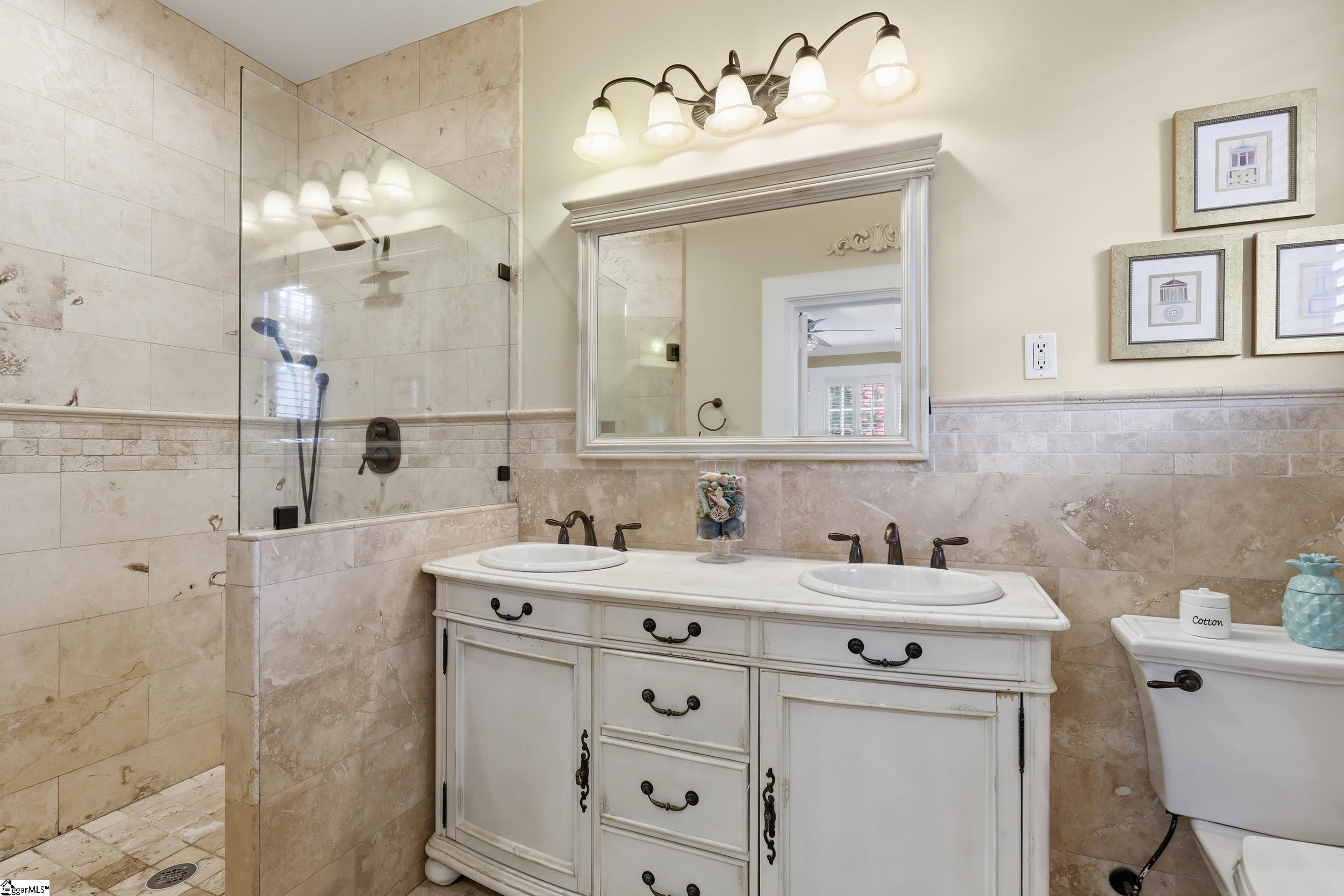 203 W Earle Street Greenville, SC 29609