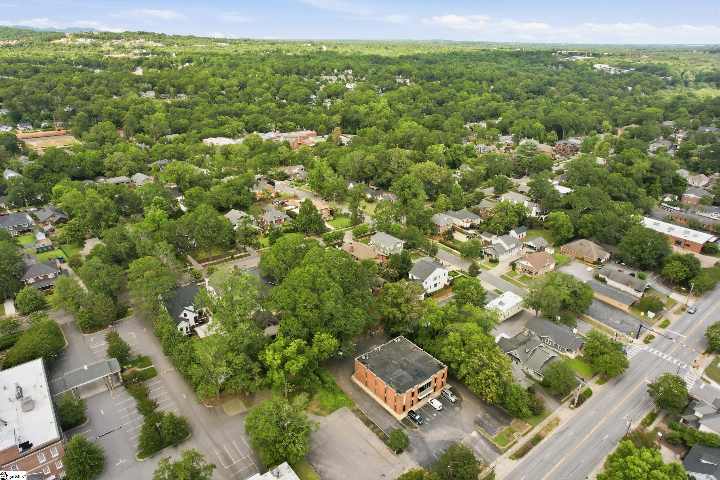 203 W Earle Street Greenville, SC 29609