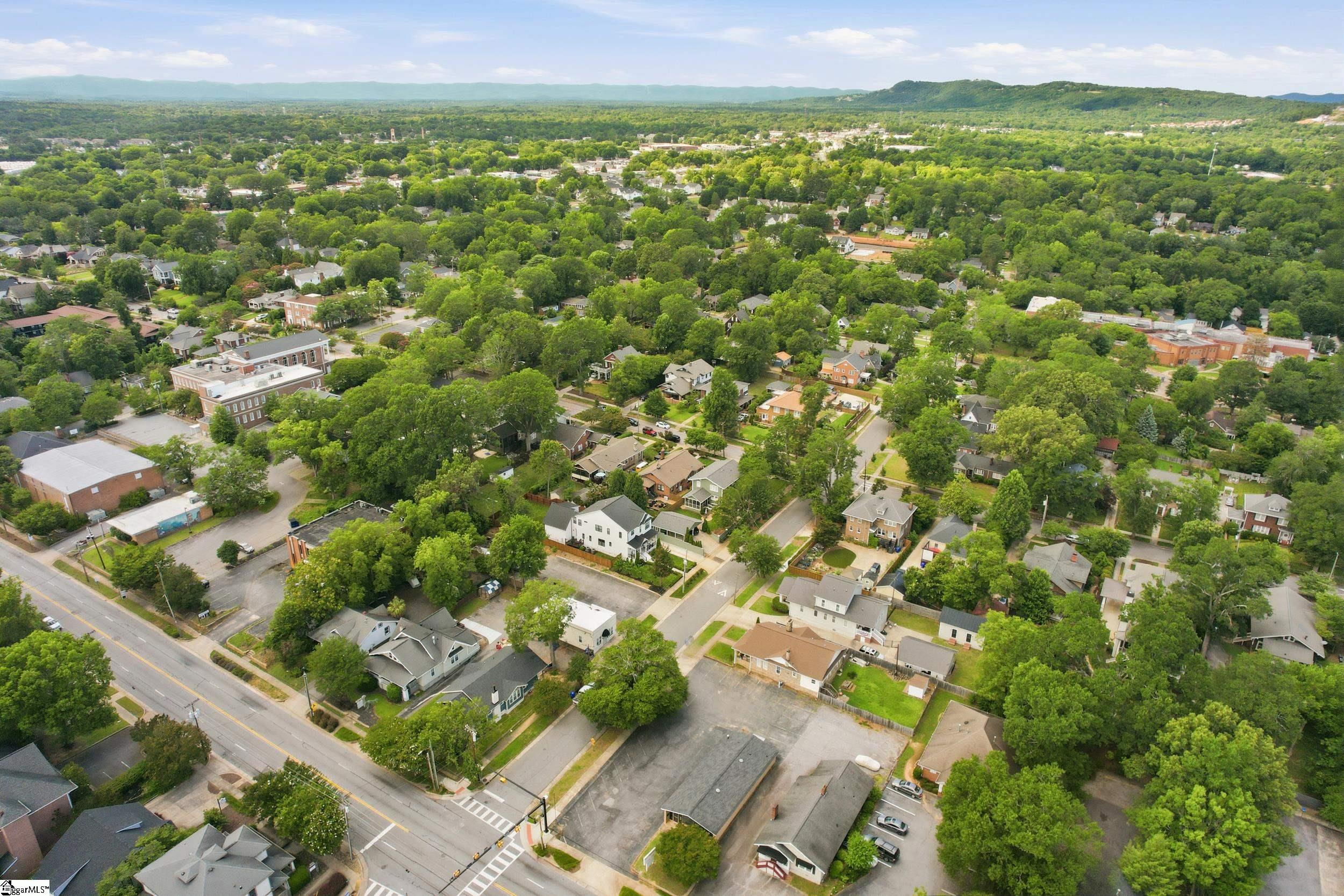 203 W Earle Street Greenville, SC 29609