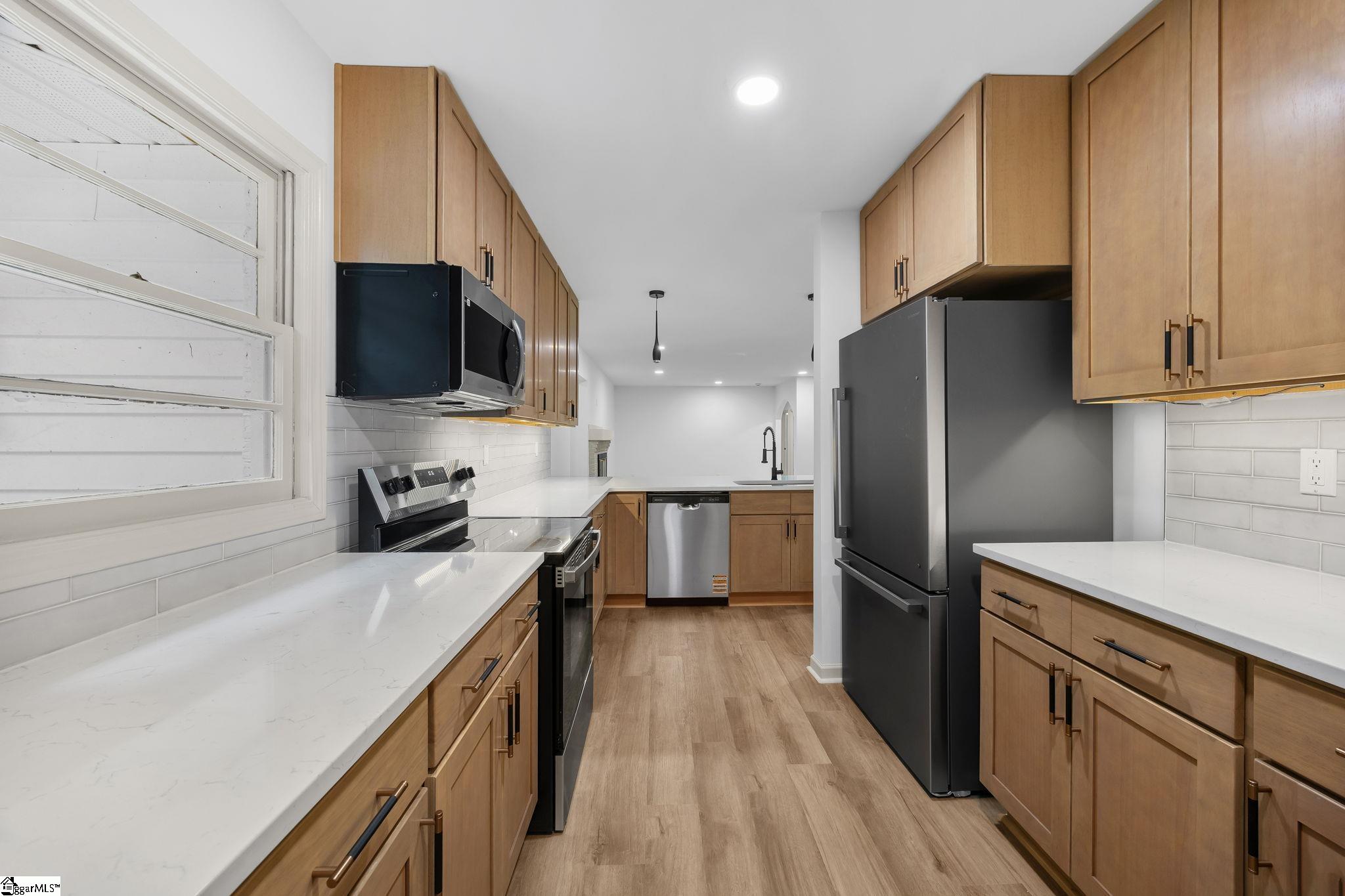 13 Bedford Lane Taylors, SC 29687